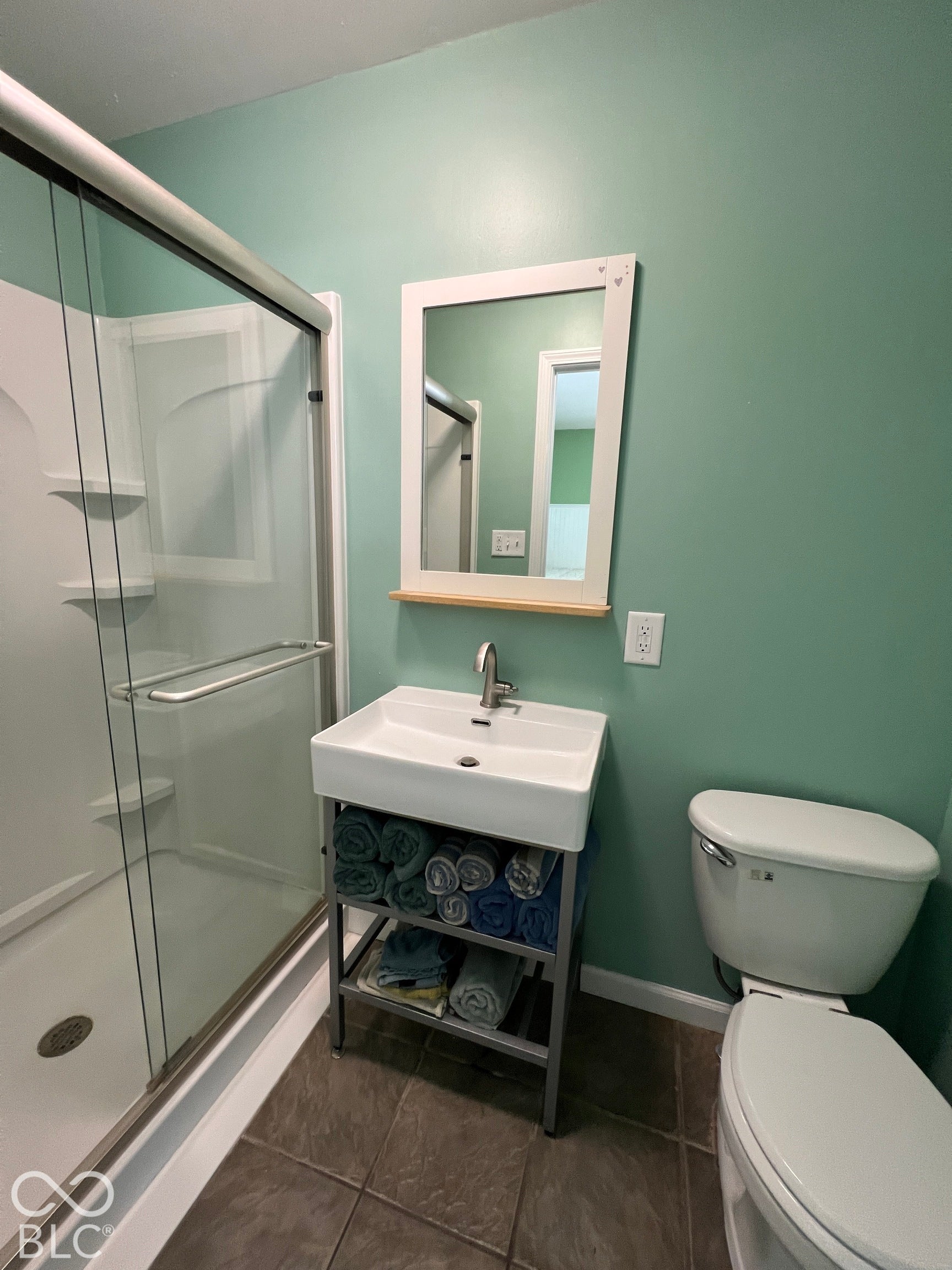 1358 N Ridgeview Drive, Indianapolis, IN 46219