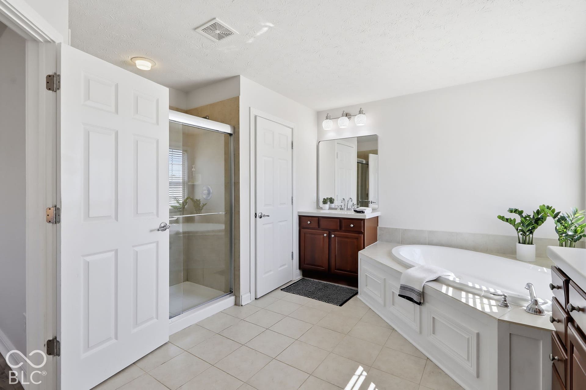 12558 Talon Crest Drive, Fishers, IN 46037
