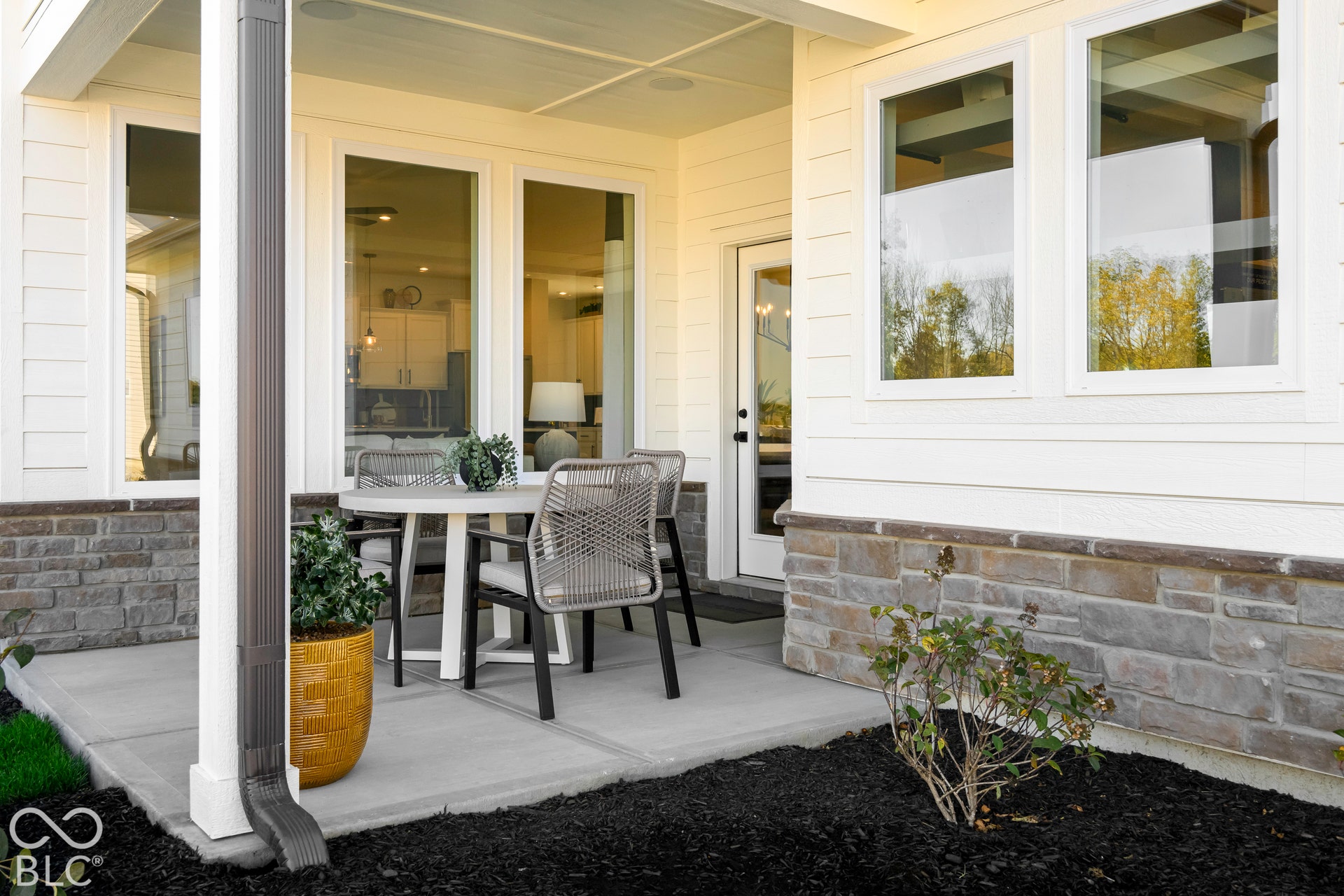 Photo is of a similar home, actual home features may vary.