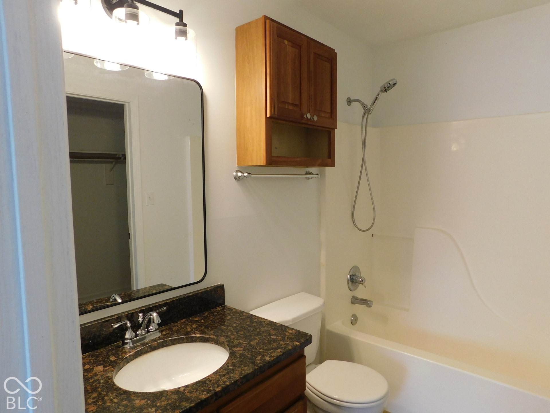 2329 Bremhaven Court, Indianapolis, IN 46229 2329 Bremhaven Court, Indianapolis, IN 46229