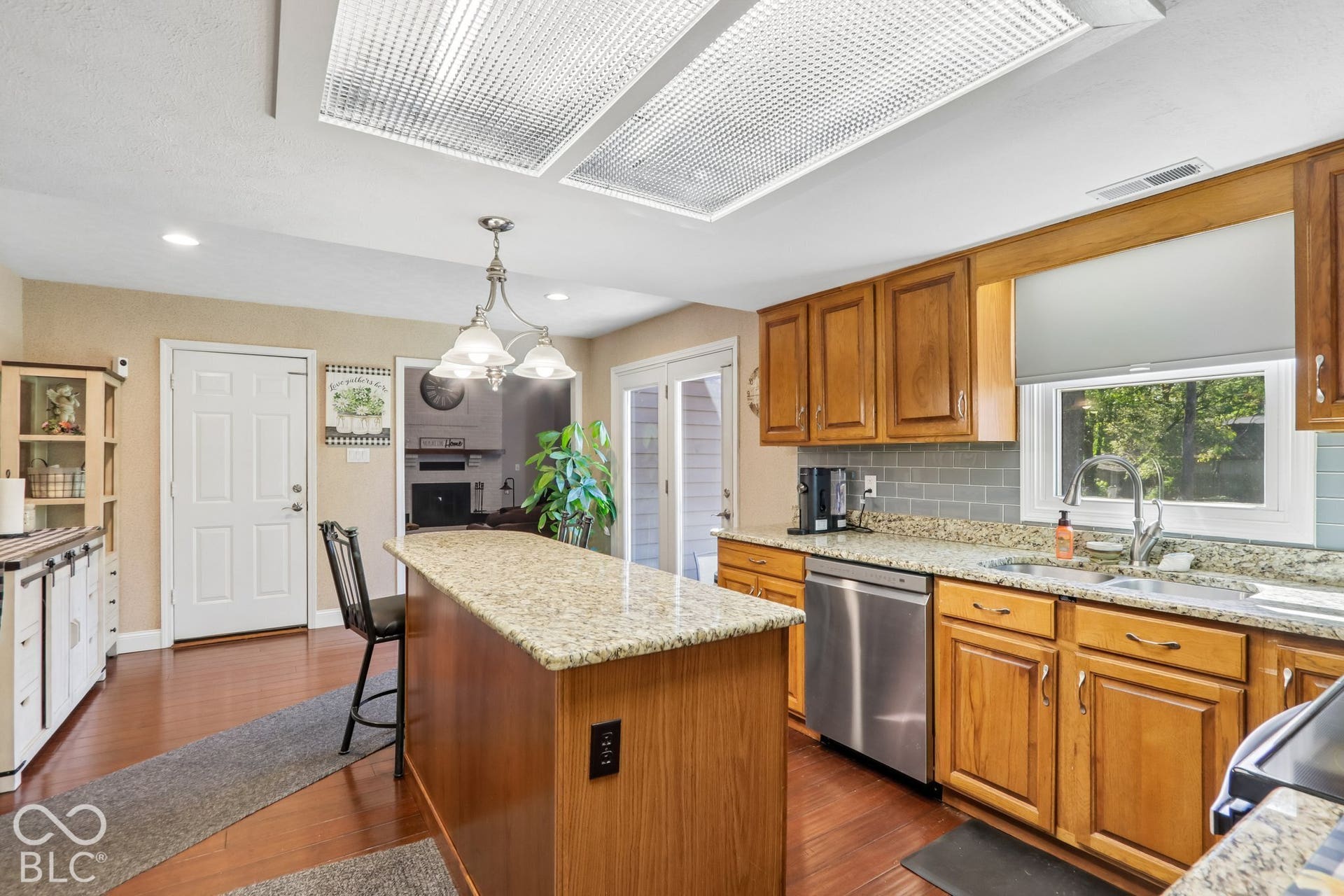 5330 McFarland Road, Indianapolis, IN 46227 5330 McFarland Road, Indianapolis, IN 46227