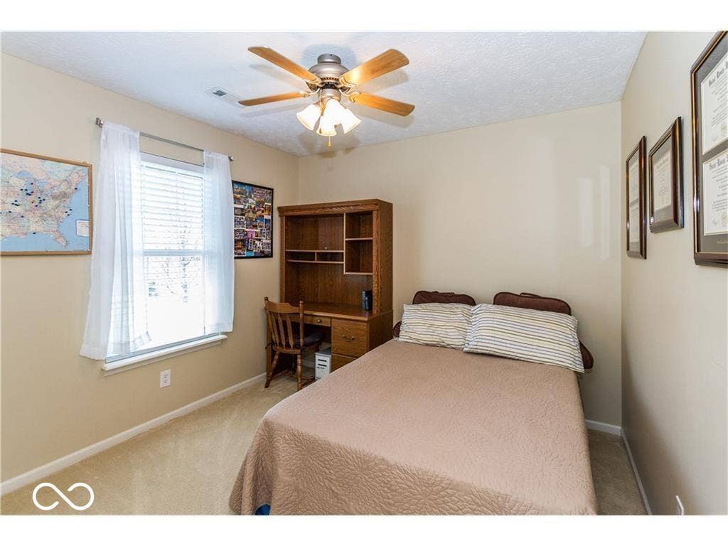 10812 Washington Bay Drive, Fishers, IN 46037