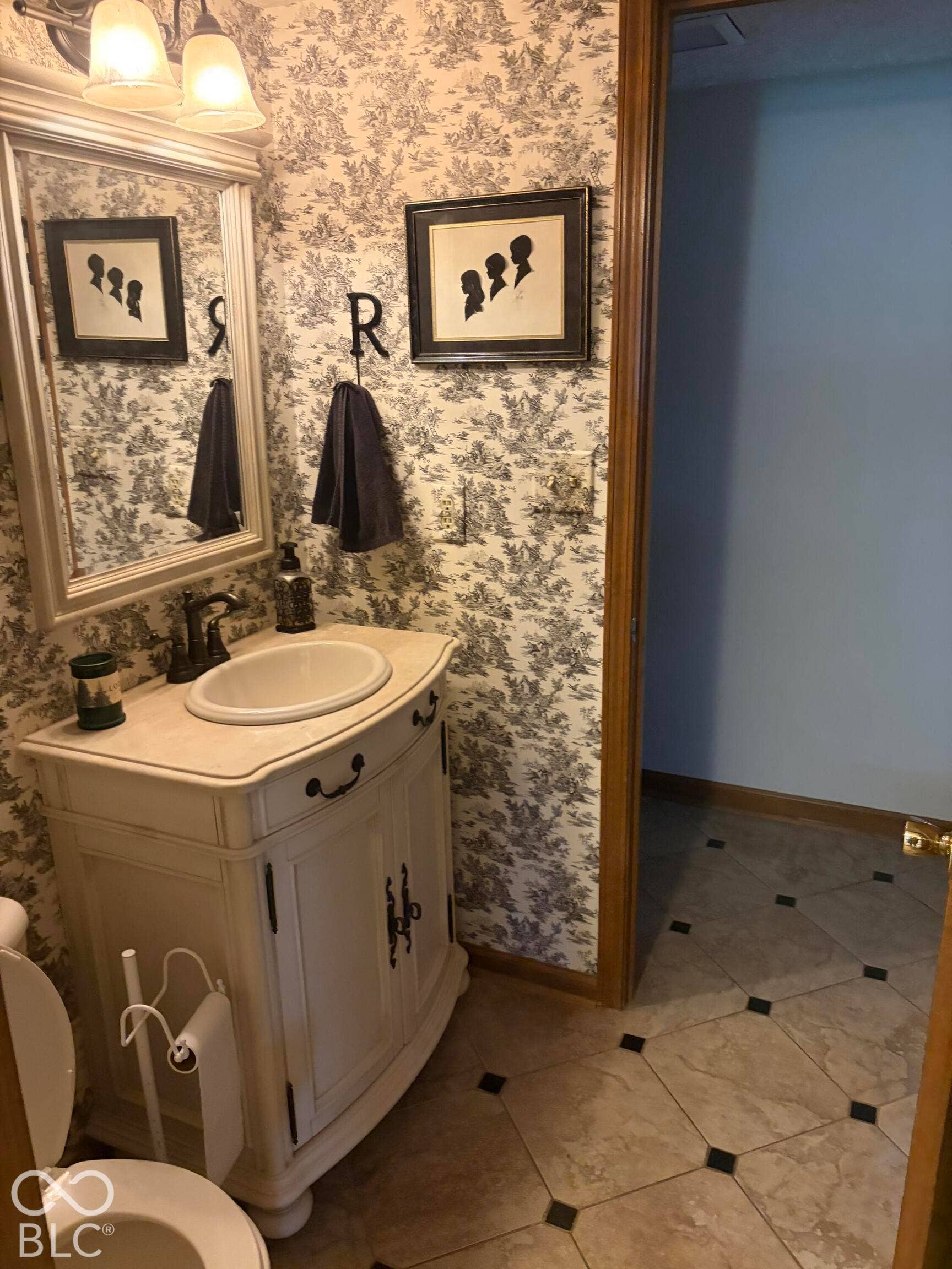 13824 Nansemond Drive, Carmel, IN 46032 13824 Nansemond Drive, Carmel, IN 46032