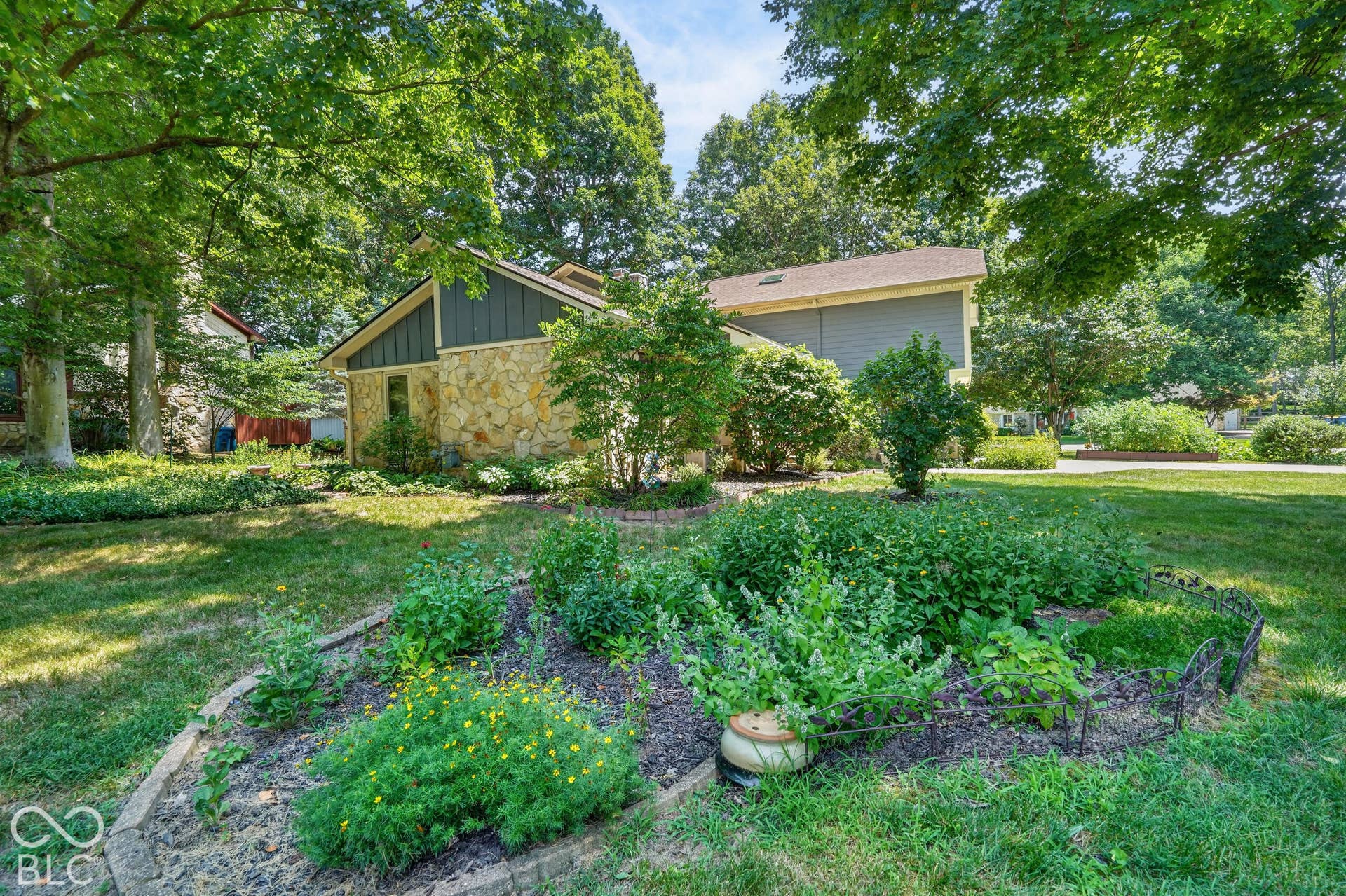 13824 Nansemond Drive, Carmel, IN 46032 13824 Nansemond Drive, Carmel, IN 46032
