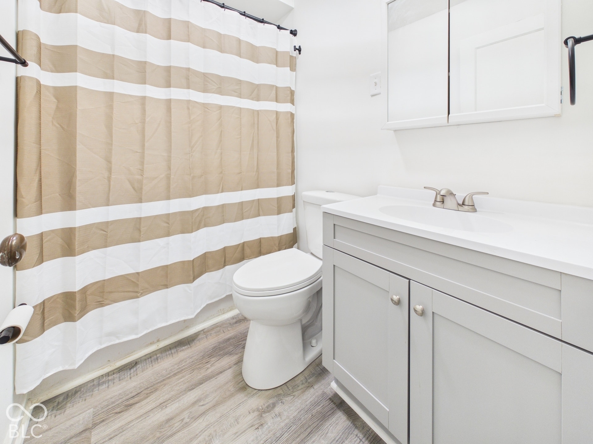240 W 37th Street, Anderson, IN 46013