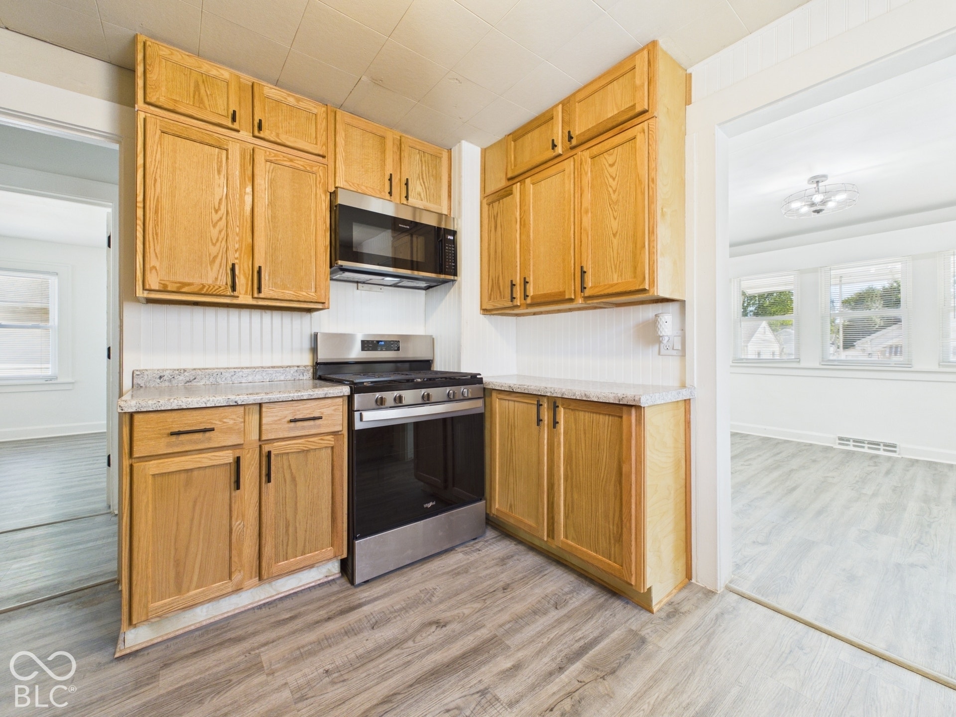 240 W 37th Street, Anderson, IN 46013
