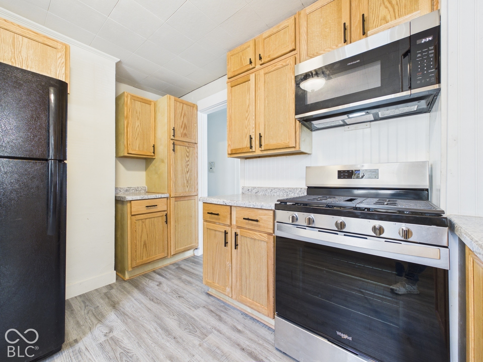 240 W 37th Street, Anderson, IN 46013