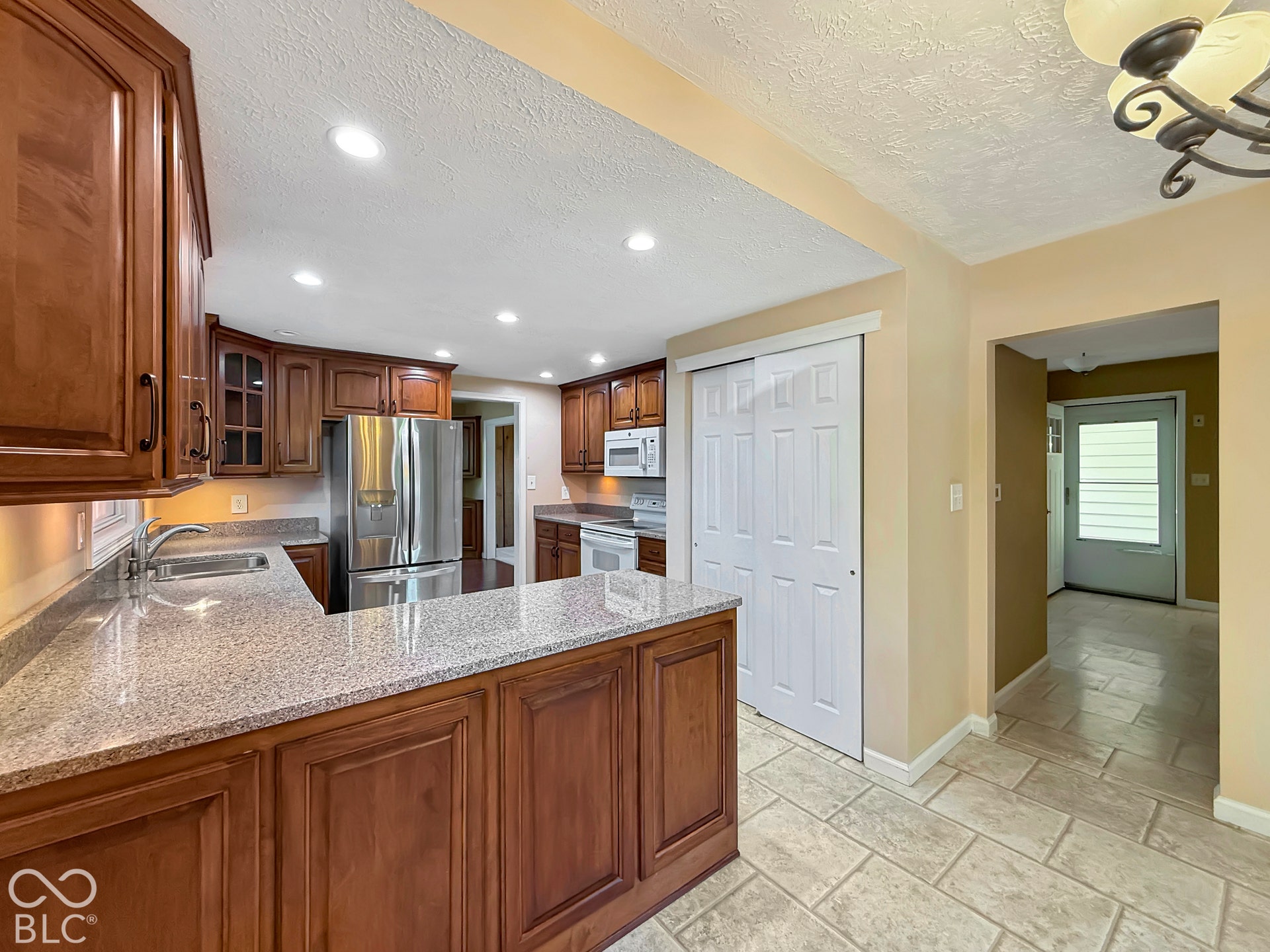 980 Wood Creek Place, Greenwood, IN 46142