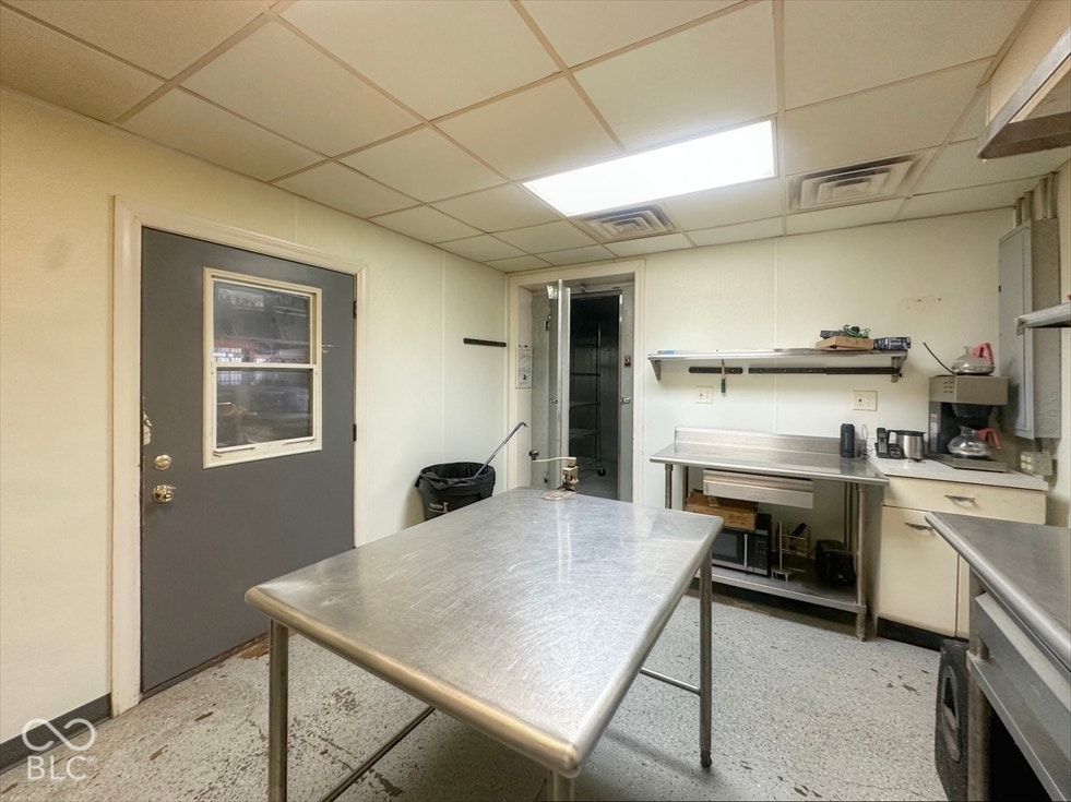 87 S 6th Street, Logansport, IN 46947
