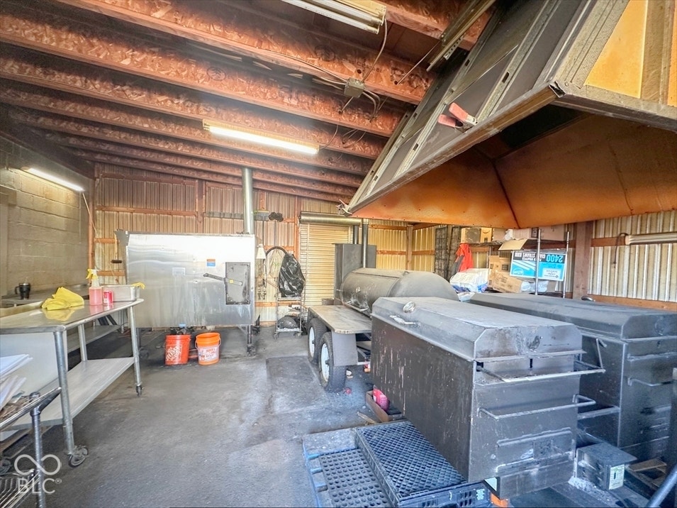 87 S 6th Street, Logansport, IN 46947