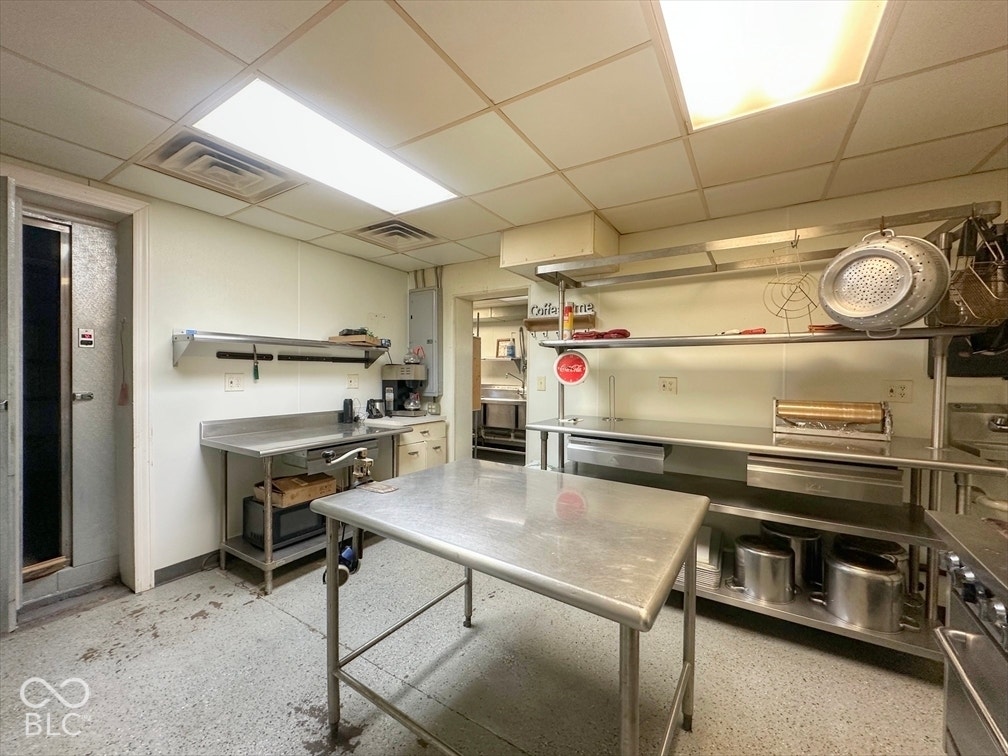 87 S 6th Street, Logansport, IN 46947