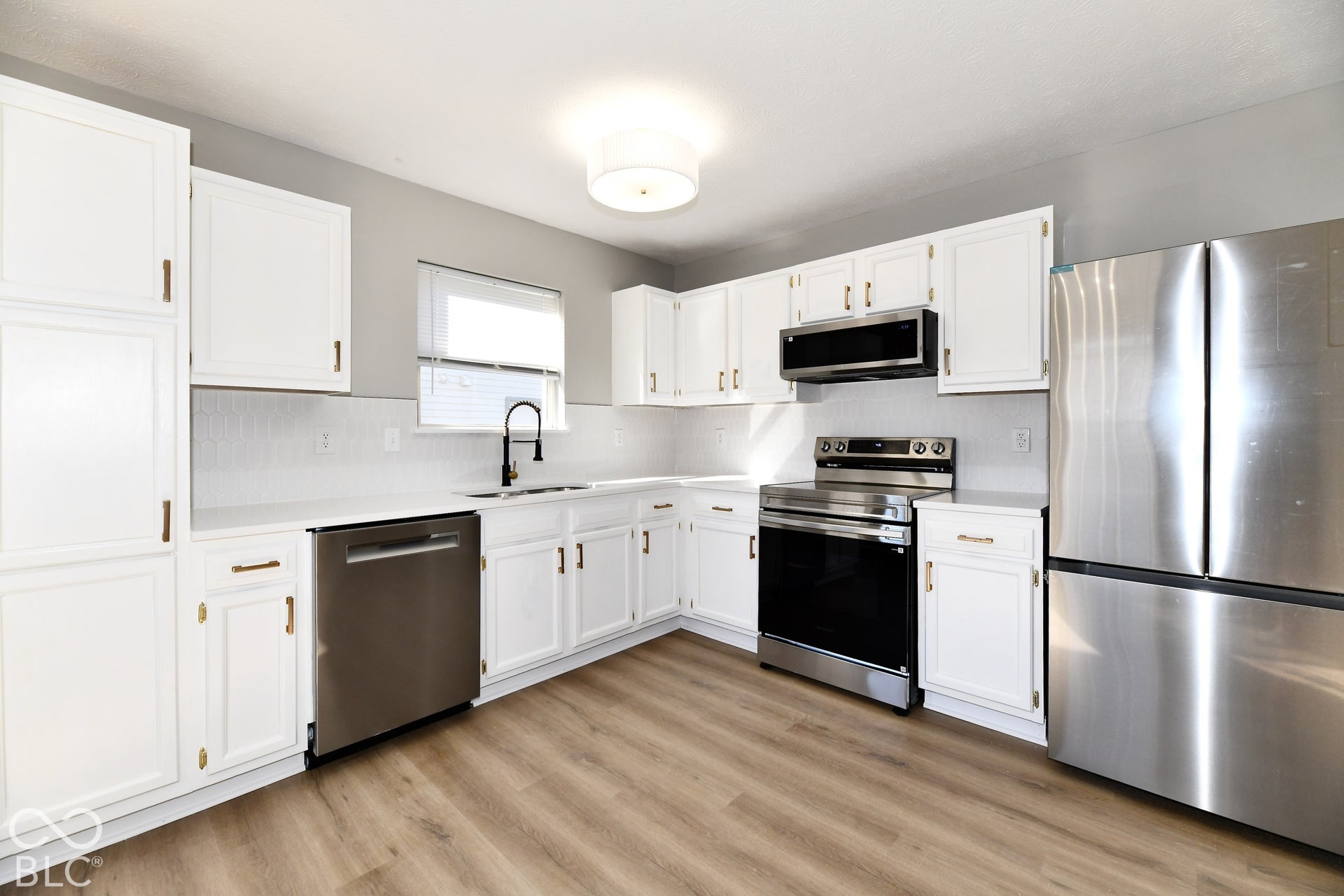 6411 River Run Drive, Indianapolis, IN 46221