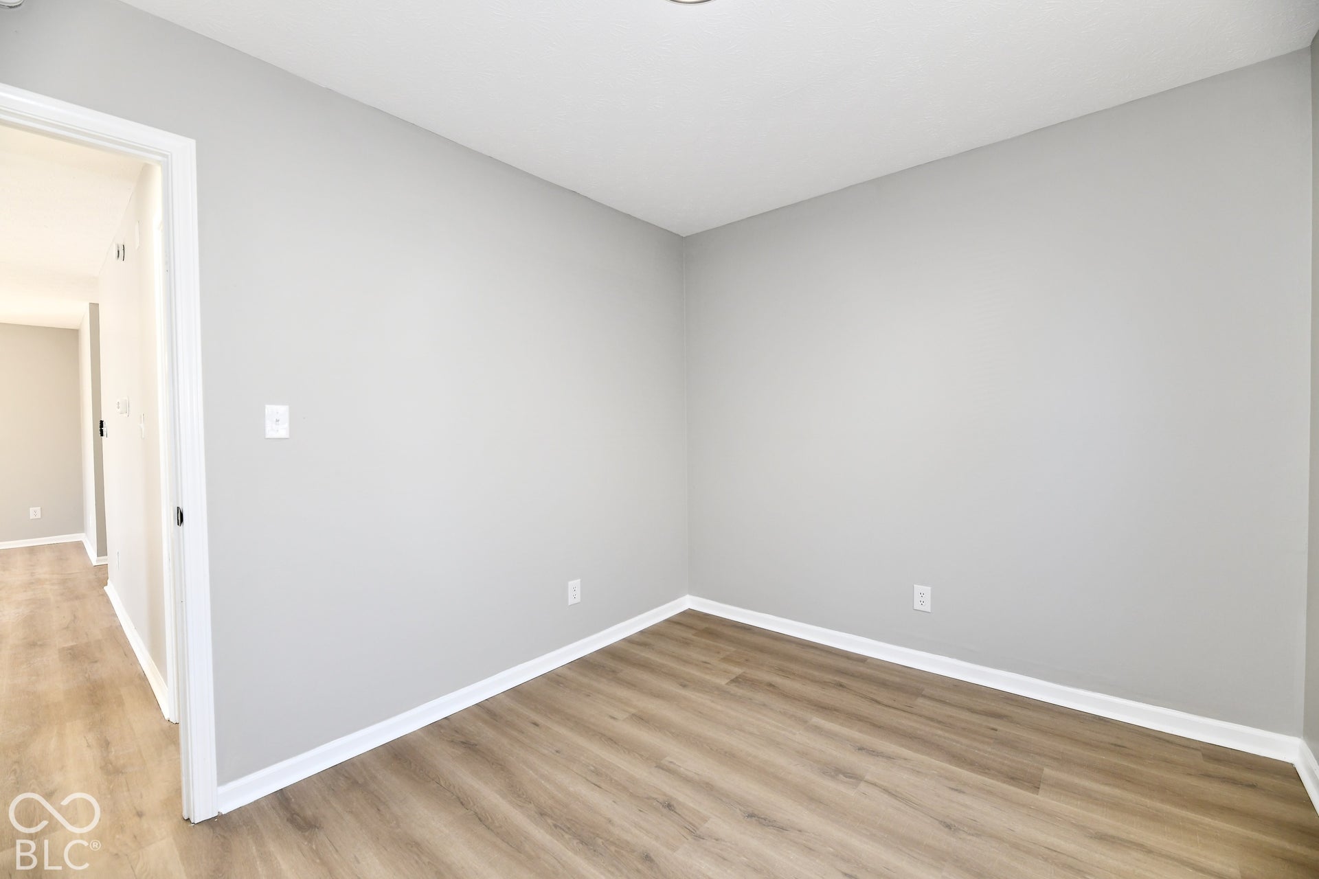 6411 River Run Drive, Indianapolis, IN 46221