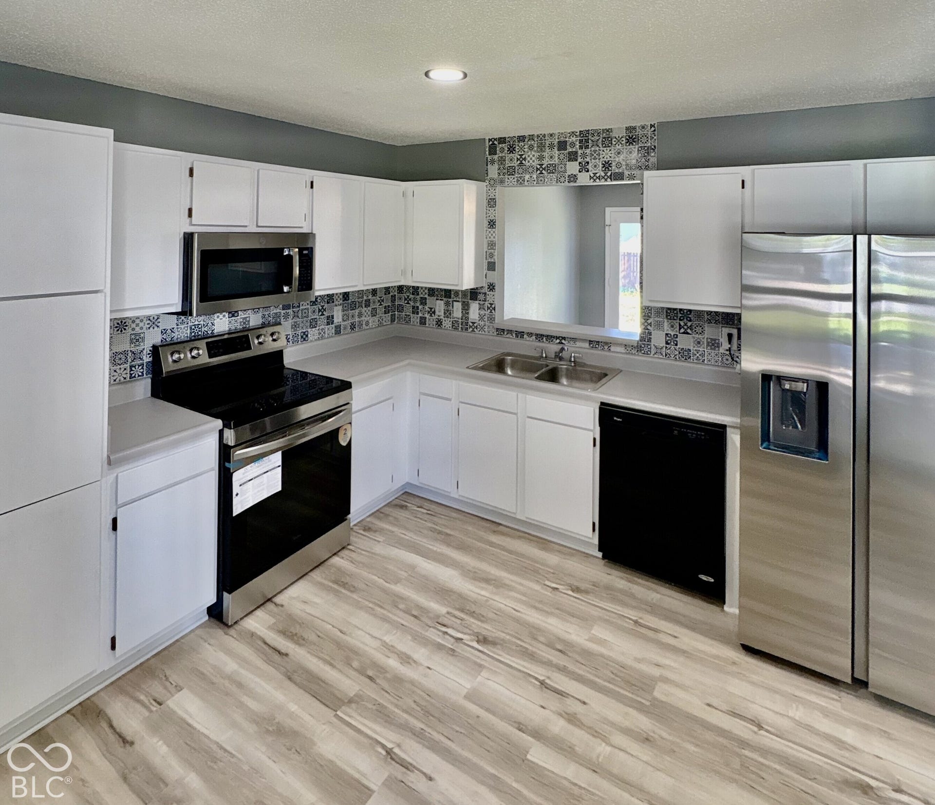 6119 Rocky River, Indianapolis, IN 46221 6119 Rocky River, Indianapolis, IN 46221