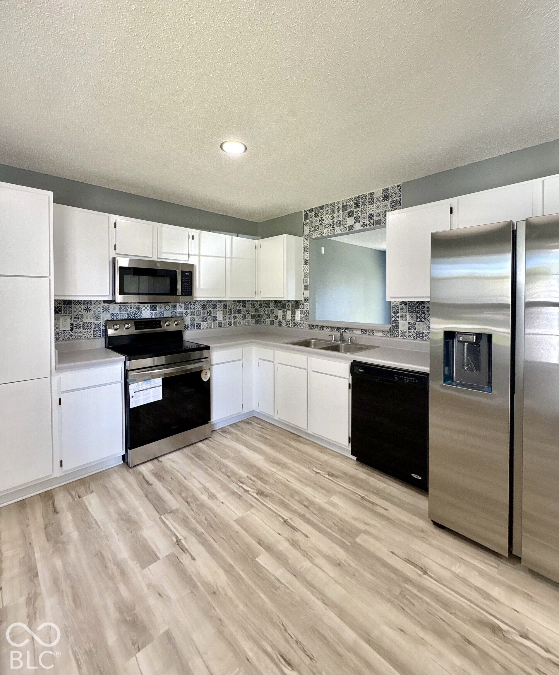 6119 Rocky River, Indianapolis, IN 46221 6119 Rocky River, Indianapolis, IN 46221
