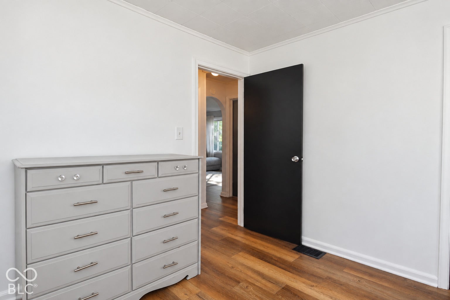 321 N 18th Avenue, Beech Grove, IN 46107