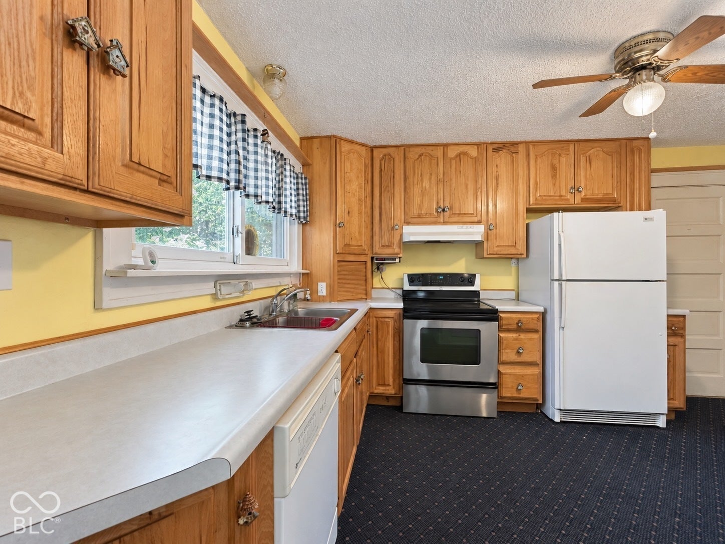 559 S Sycamore Street, Martinsville, IN 46151