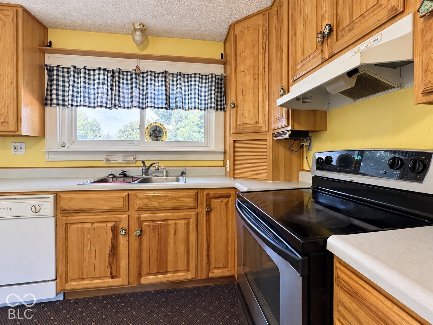 559 S Sycamore Street, Martinsville, IN 46151