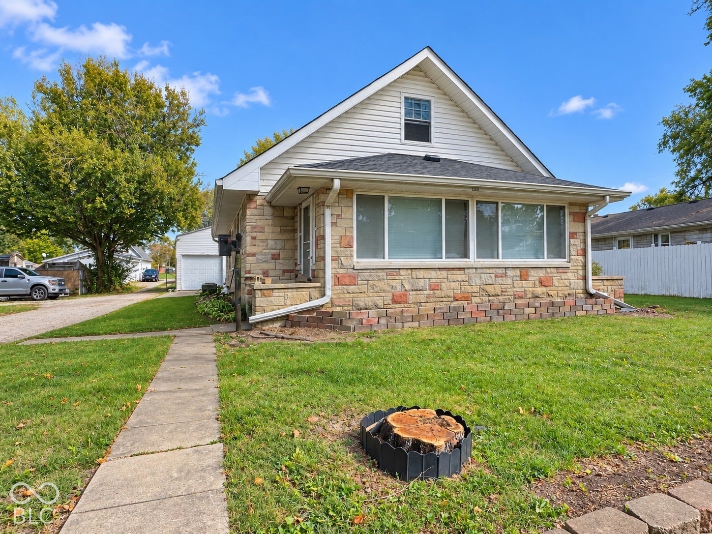 559 S Sycamore Street, Martinsville, IN 46151