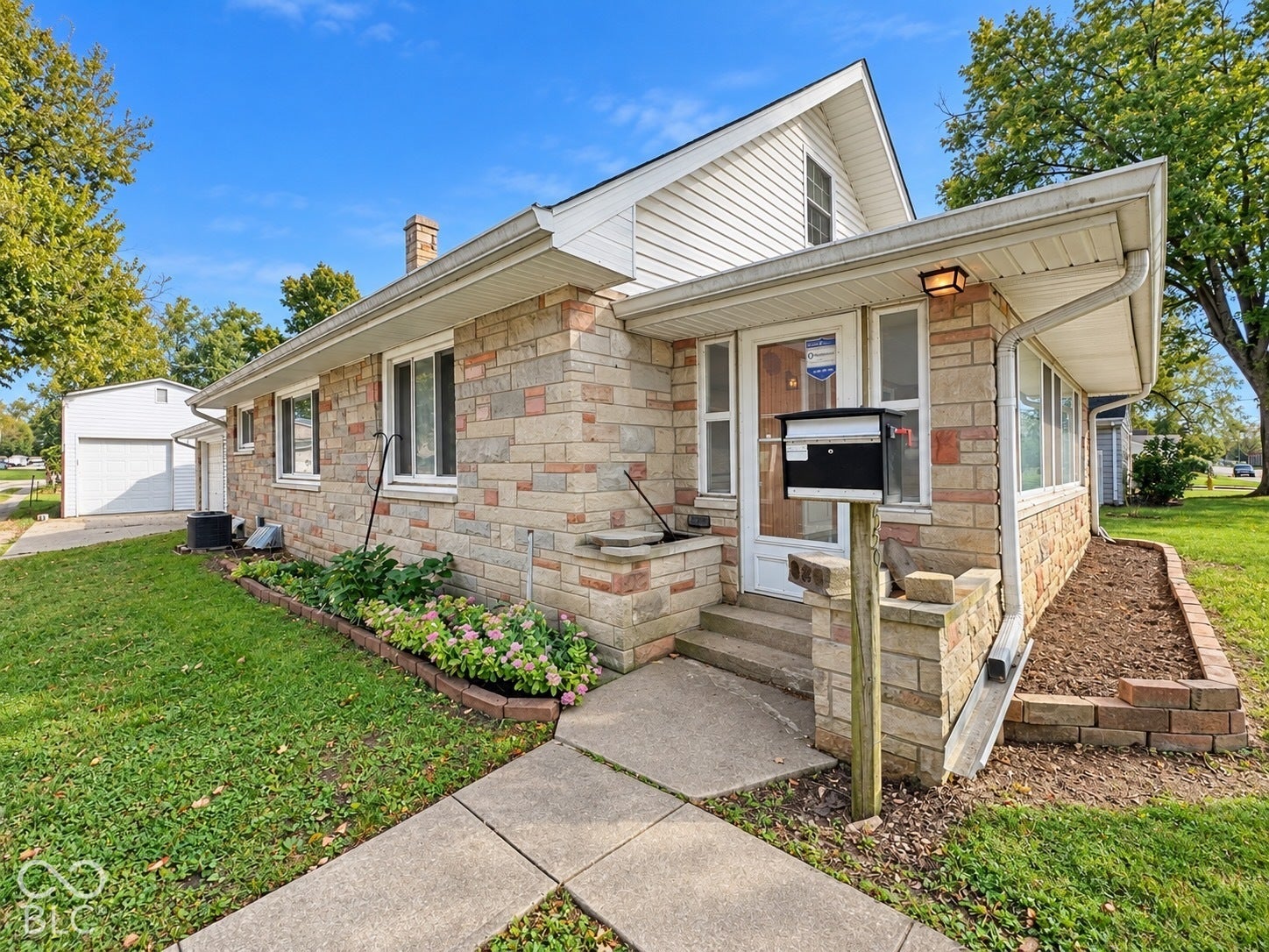 559 S Sycamore Street, Martinsville, IN 46151