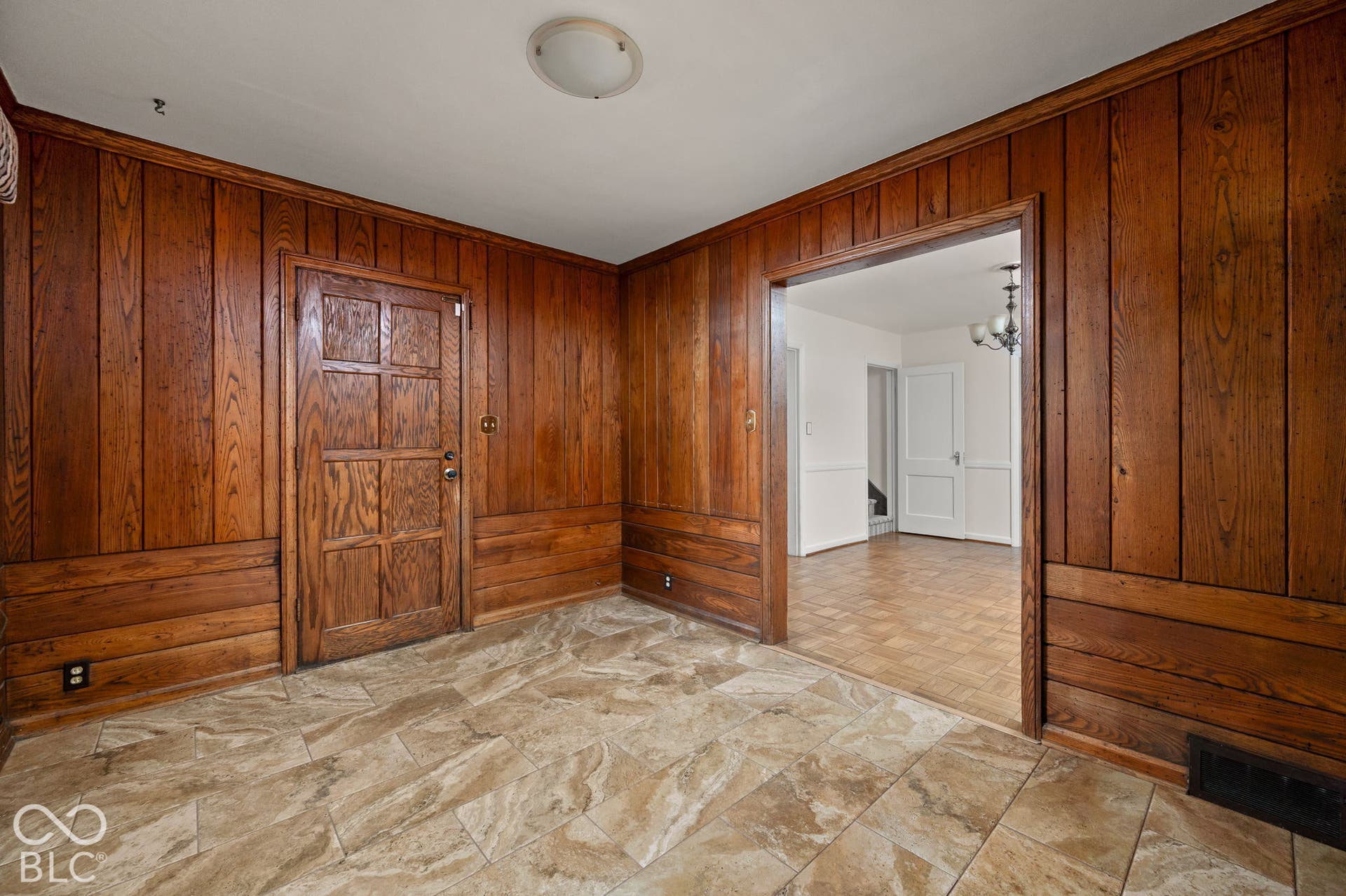 718 Northview Avenue, Indianapolis, IN 46220 Den