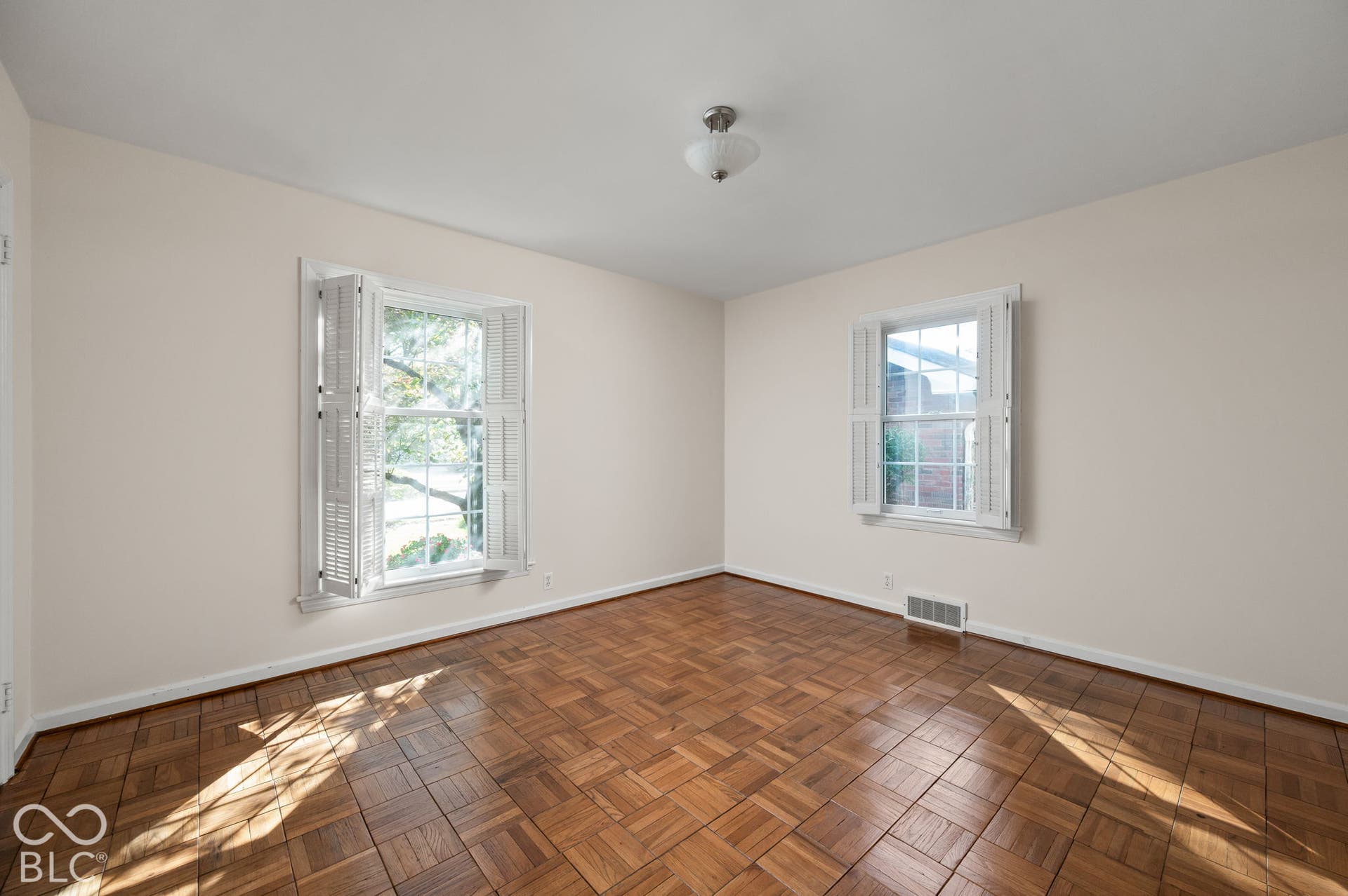 718 Northview Avenue, Indianapolis, IN 46220 BEDROOM 2