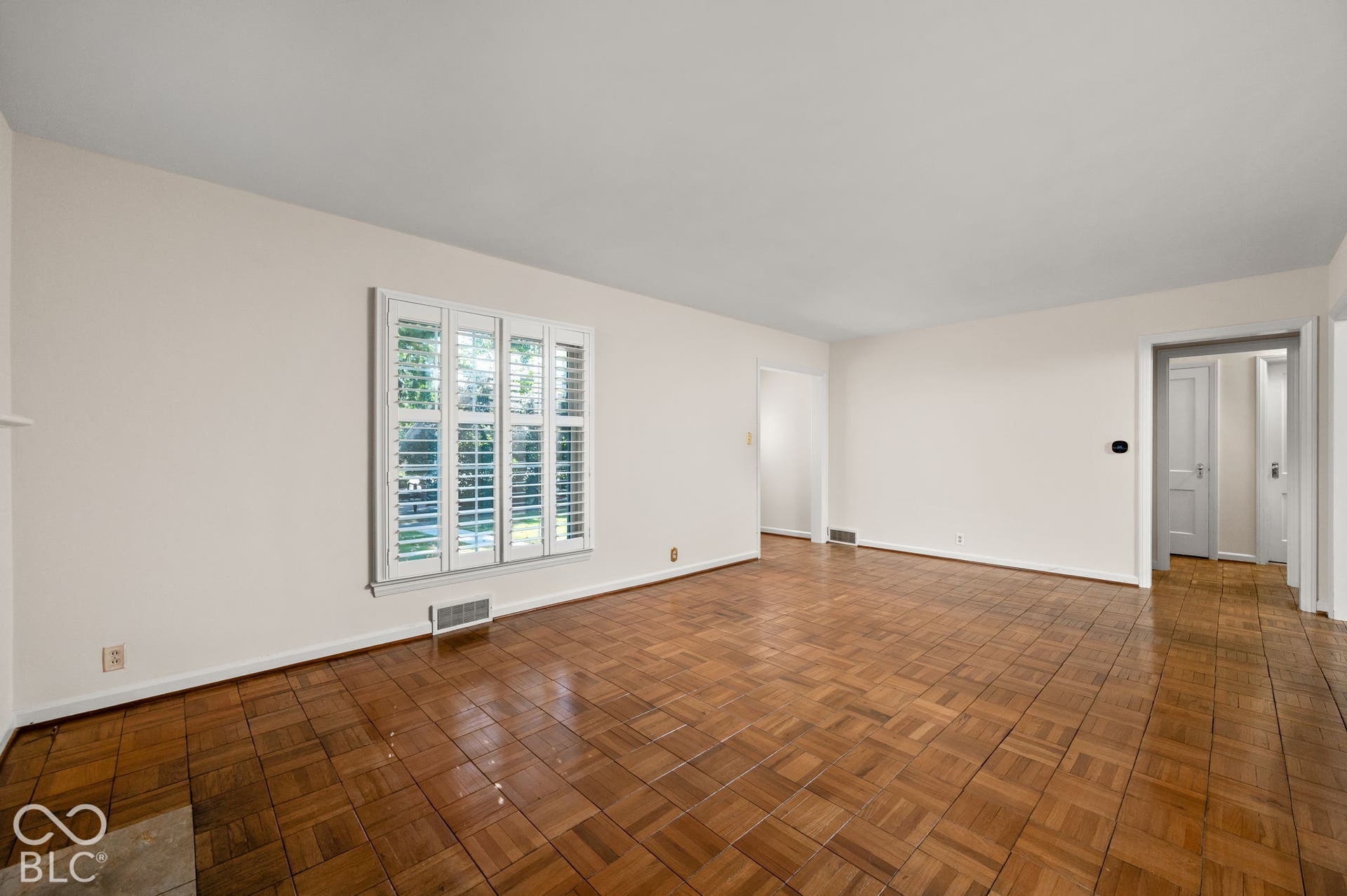 718 Northview Avenue, Indianapolis, IN 46220 Living Room