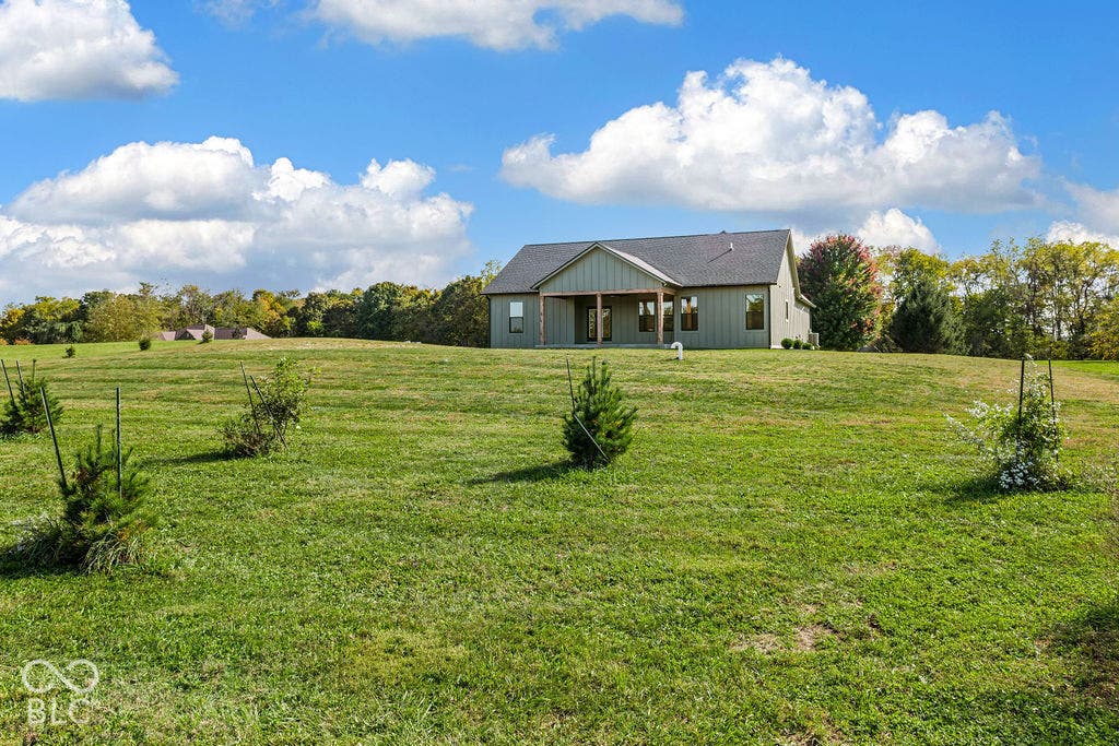 9036 E Gayle Drive, Morgantown, IN 46160