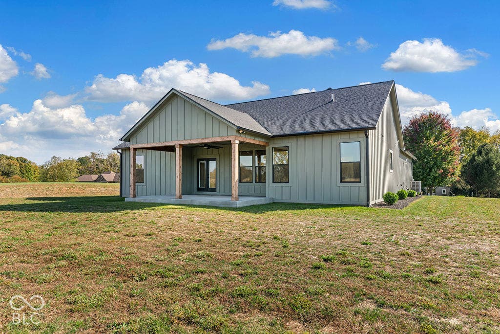 9036 E Gayle Drive, Morgantown, IN 46160