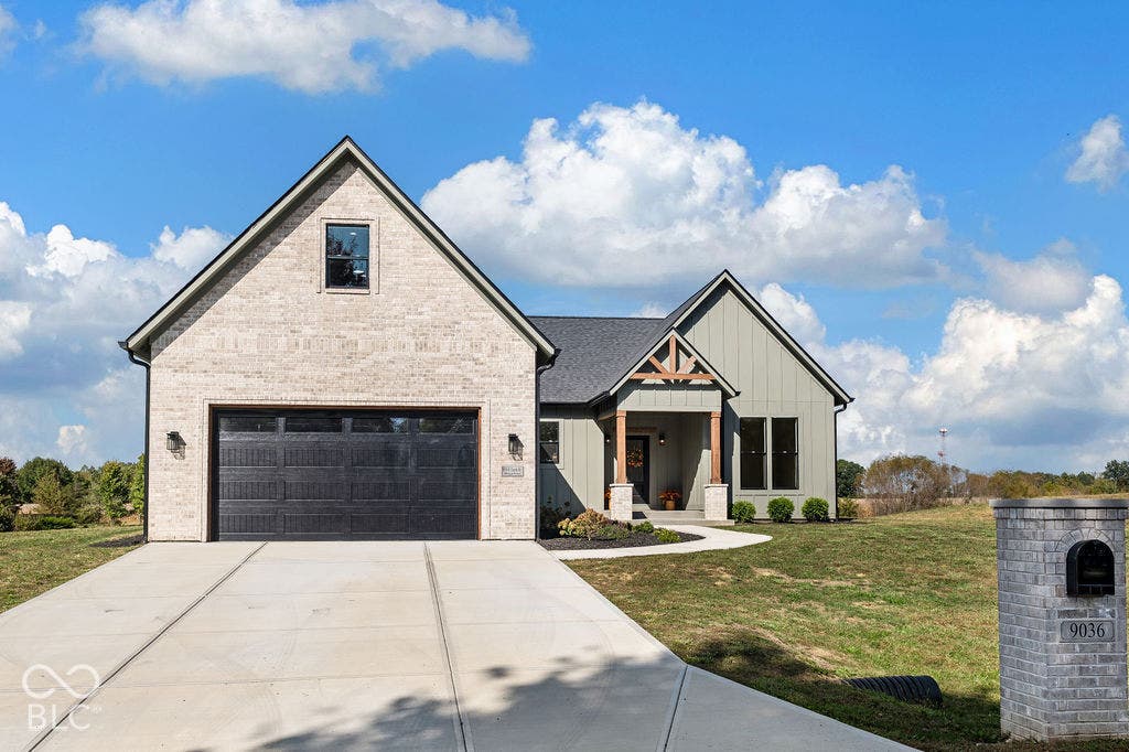 9036 E Gayle Drive, Morgantown, IN 46160