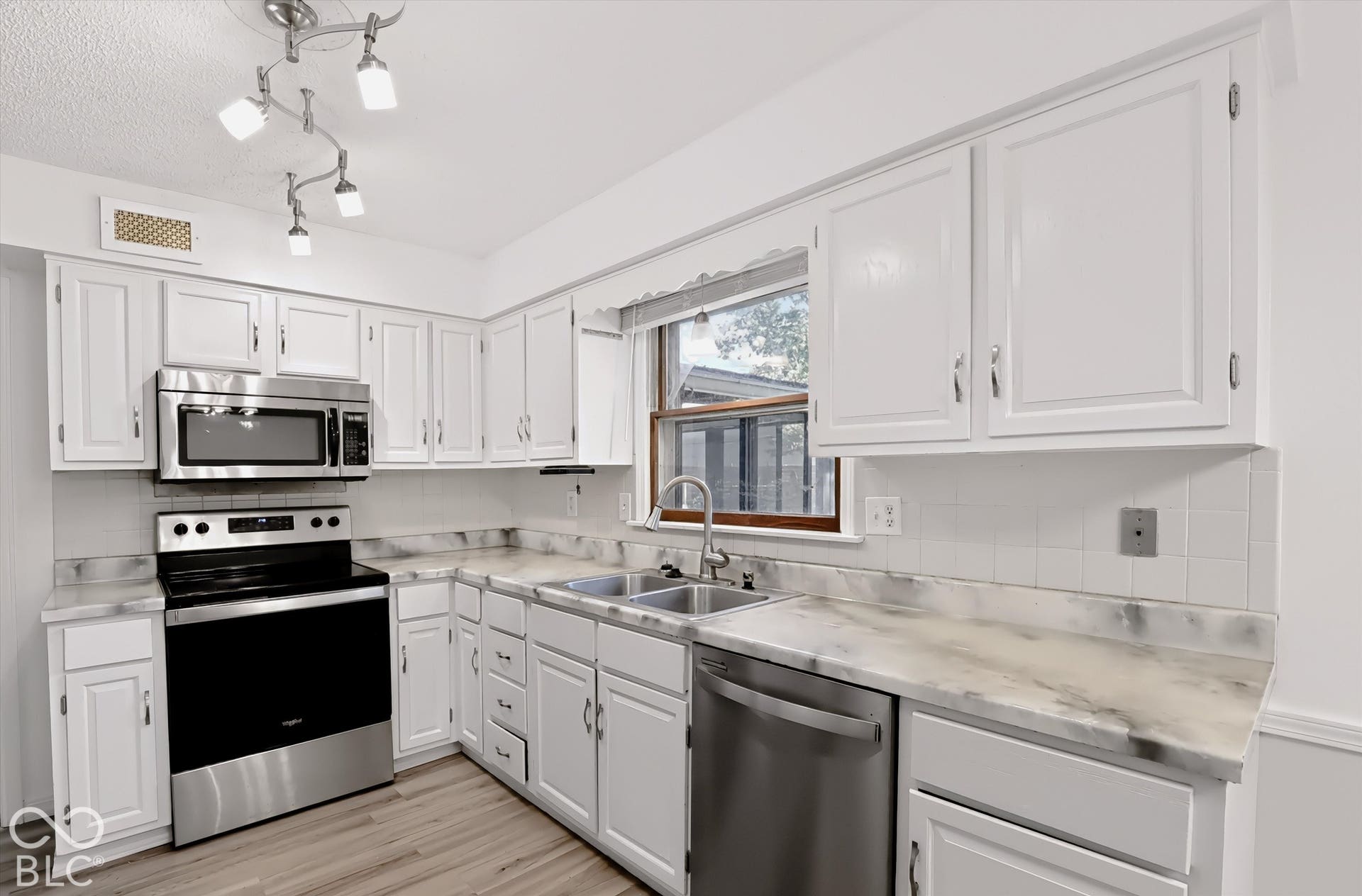 7357 Avalon Trail Road, Indianapolis, IN 46250