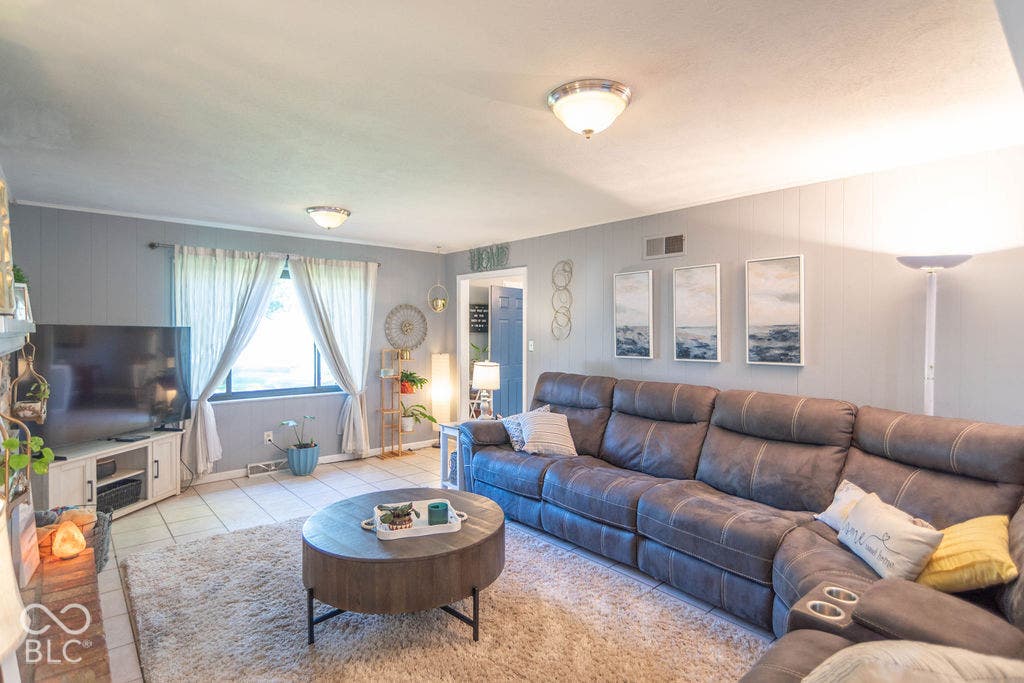 729 Balroyal Court, Indianapolis, IN 46234