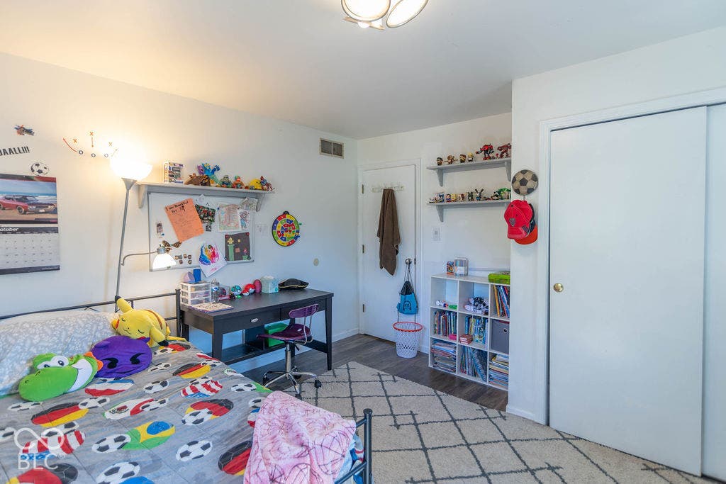 729 Balroyal Court, Indianapolis, IN 46234