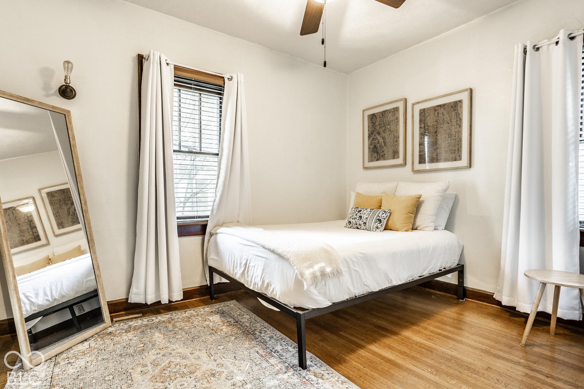 6035 Guilford Avenue, Indianapolis, IN 46220