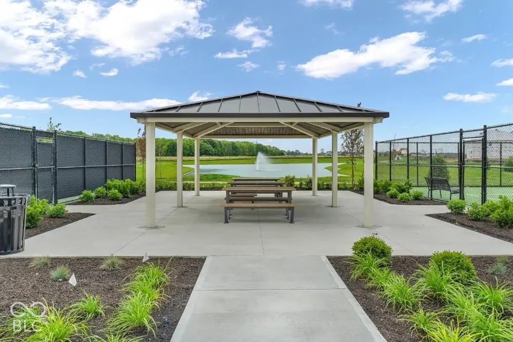 The Lakes at Finch Creek Community