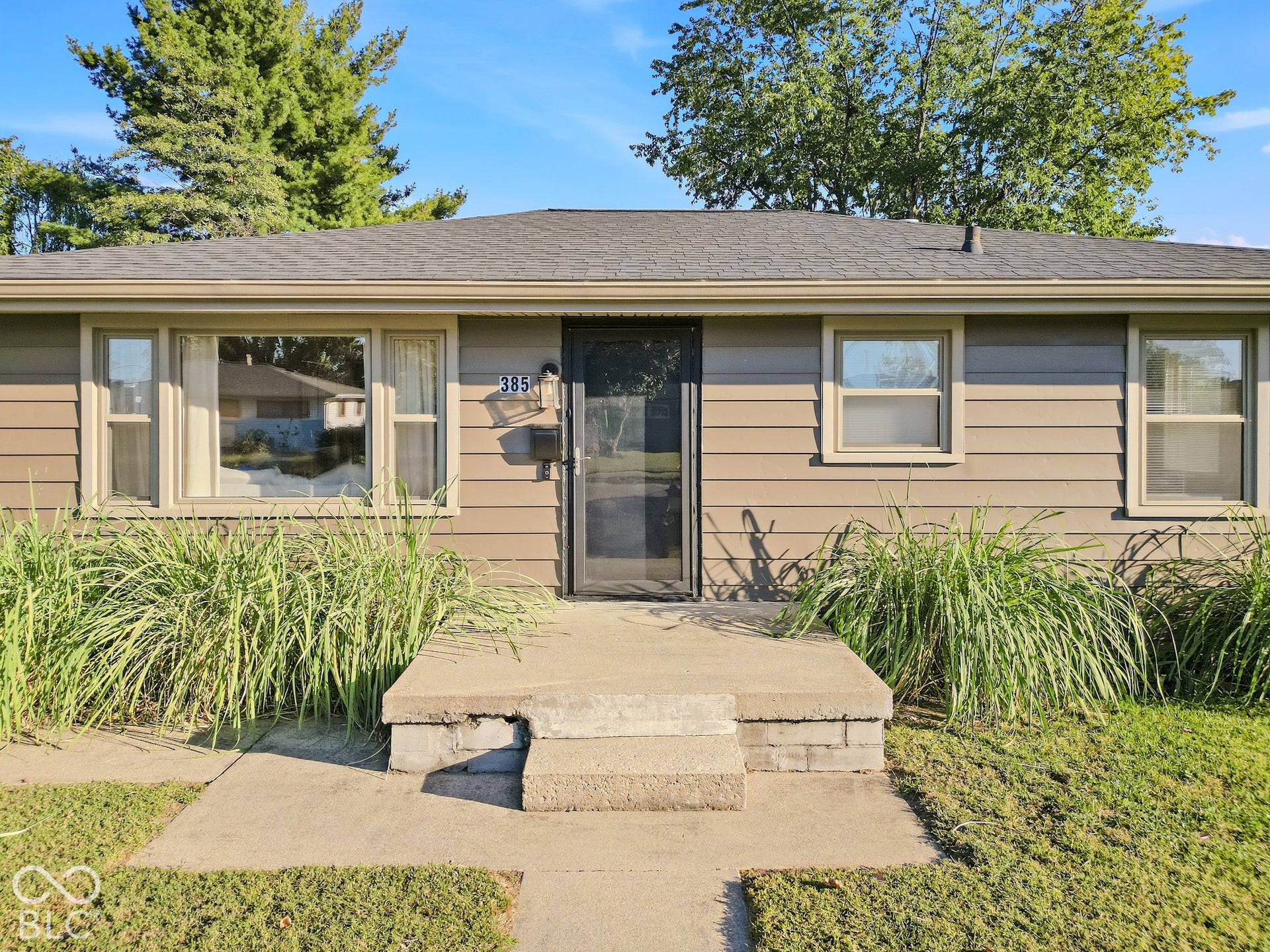 385 S Brooks Street, Columbus, IN 47201 385 S Brooks Street, Columbus, IN 47201