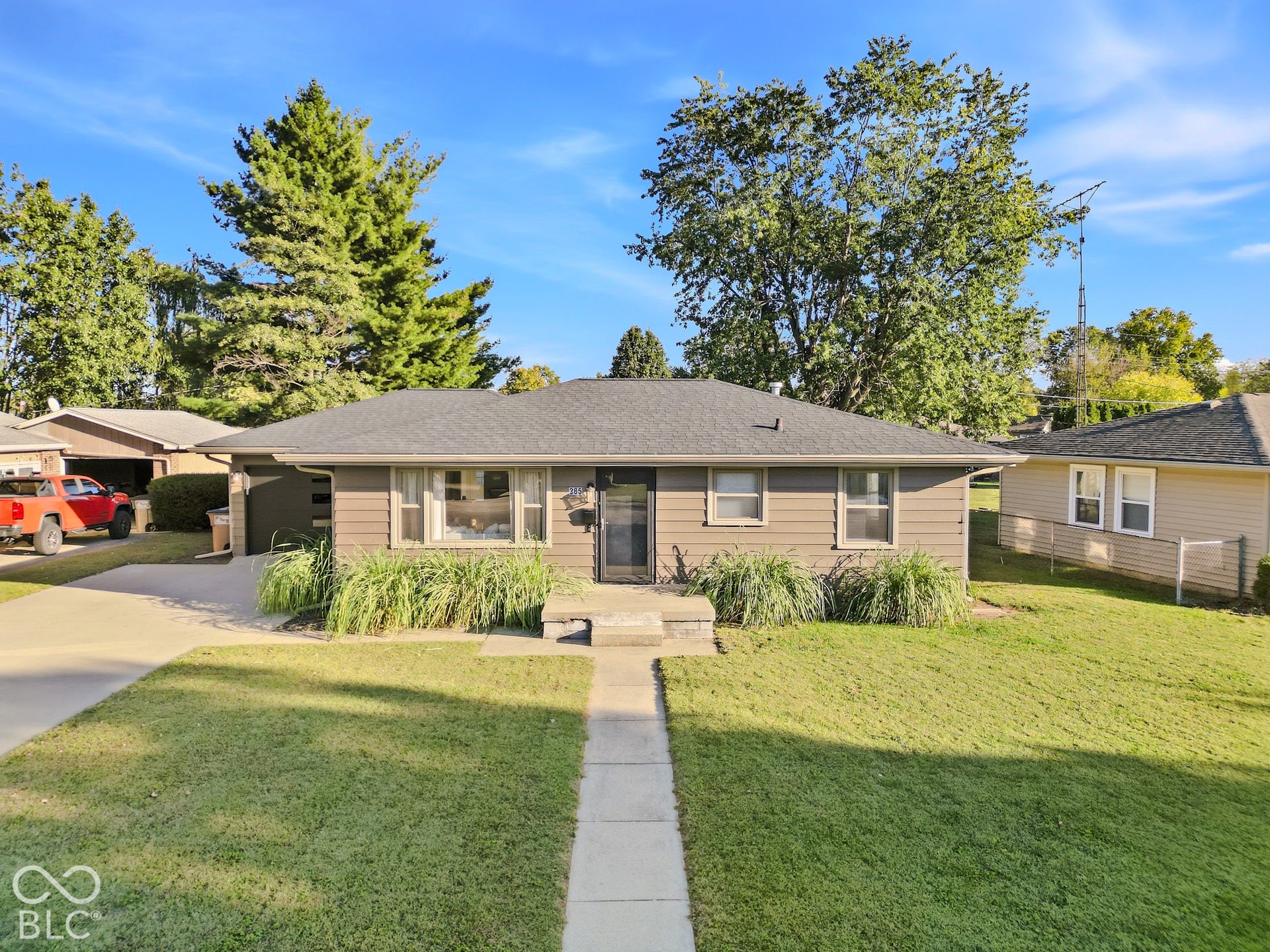 385 S Brooks Street, Columbus, IN 47201 385 S Brooks Street, Columbus, IN 47201