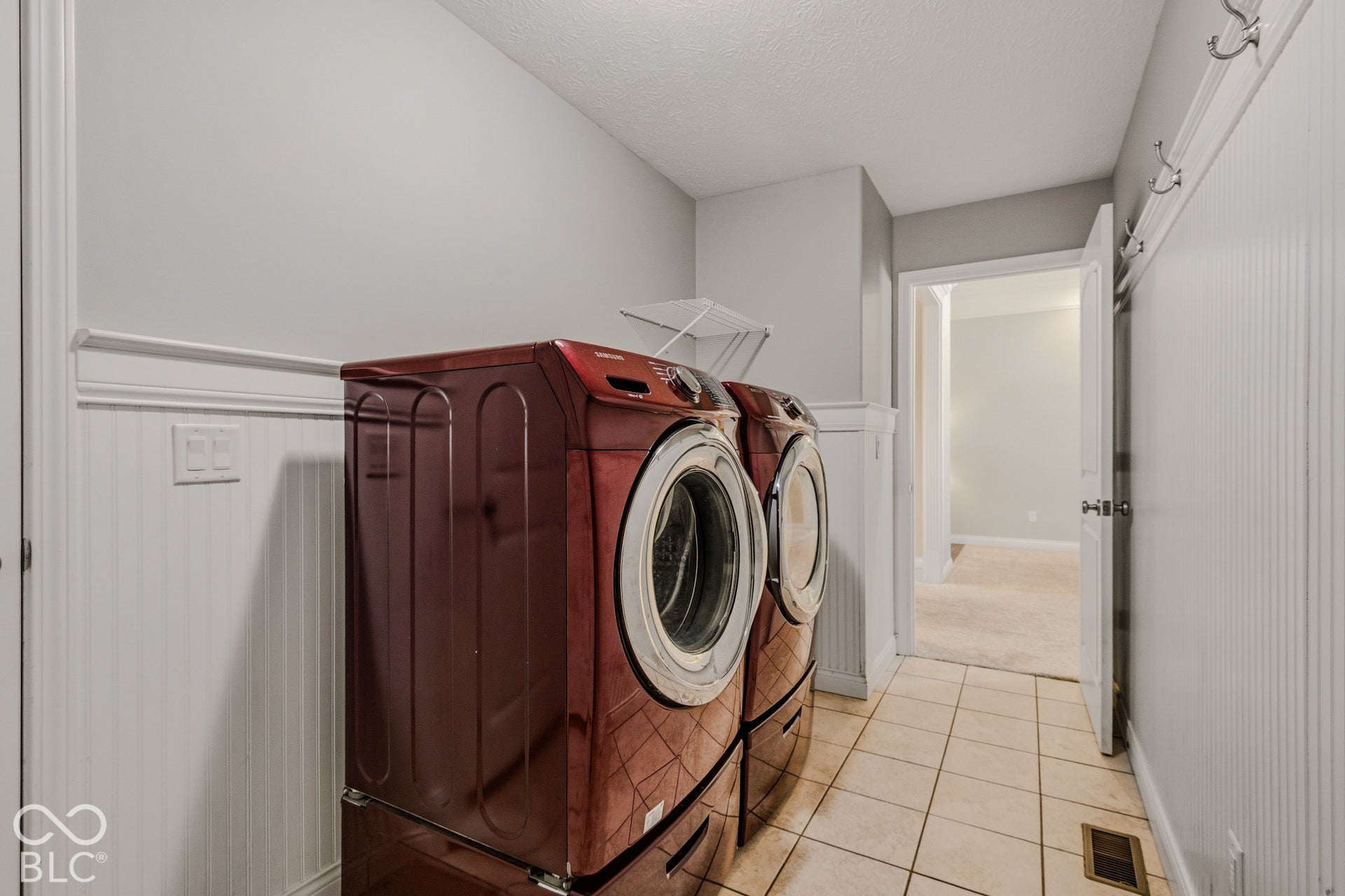 2656 Daffodil Court W, Columbus, IN 47201 Main level laundry