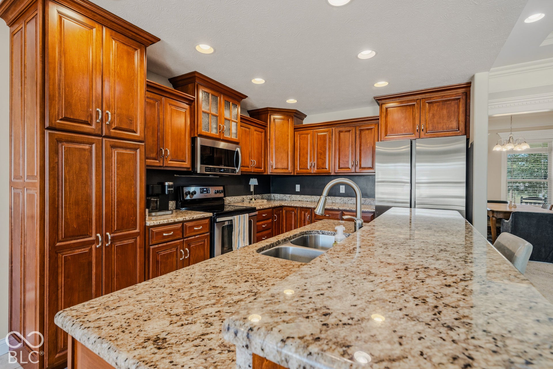 2656 Daffodil Court W, Columbus, IN 47201 Kitchen