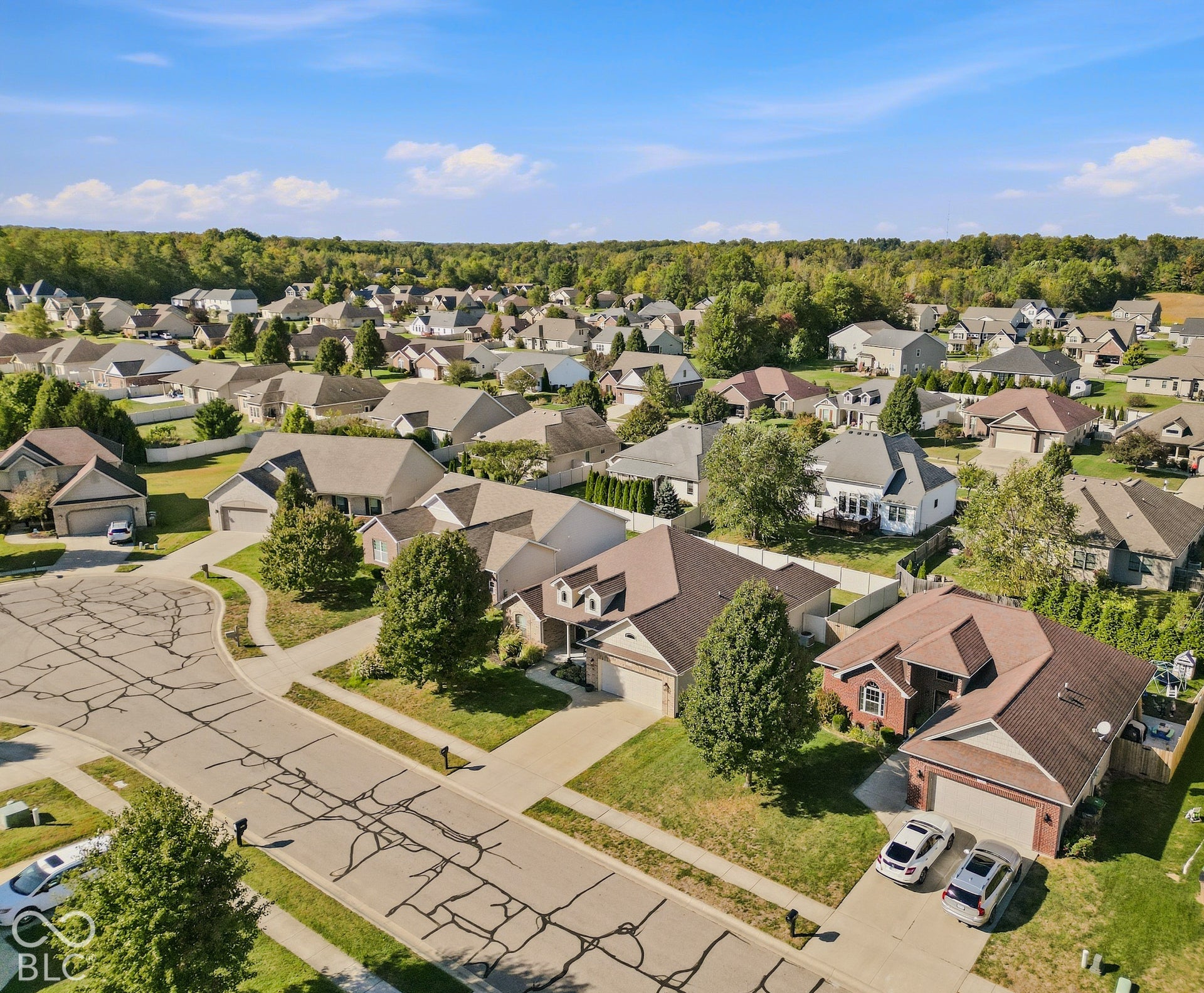 2656 Daffodil Court W, Columbus, IN 47201 Aerial front exterior
