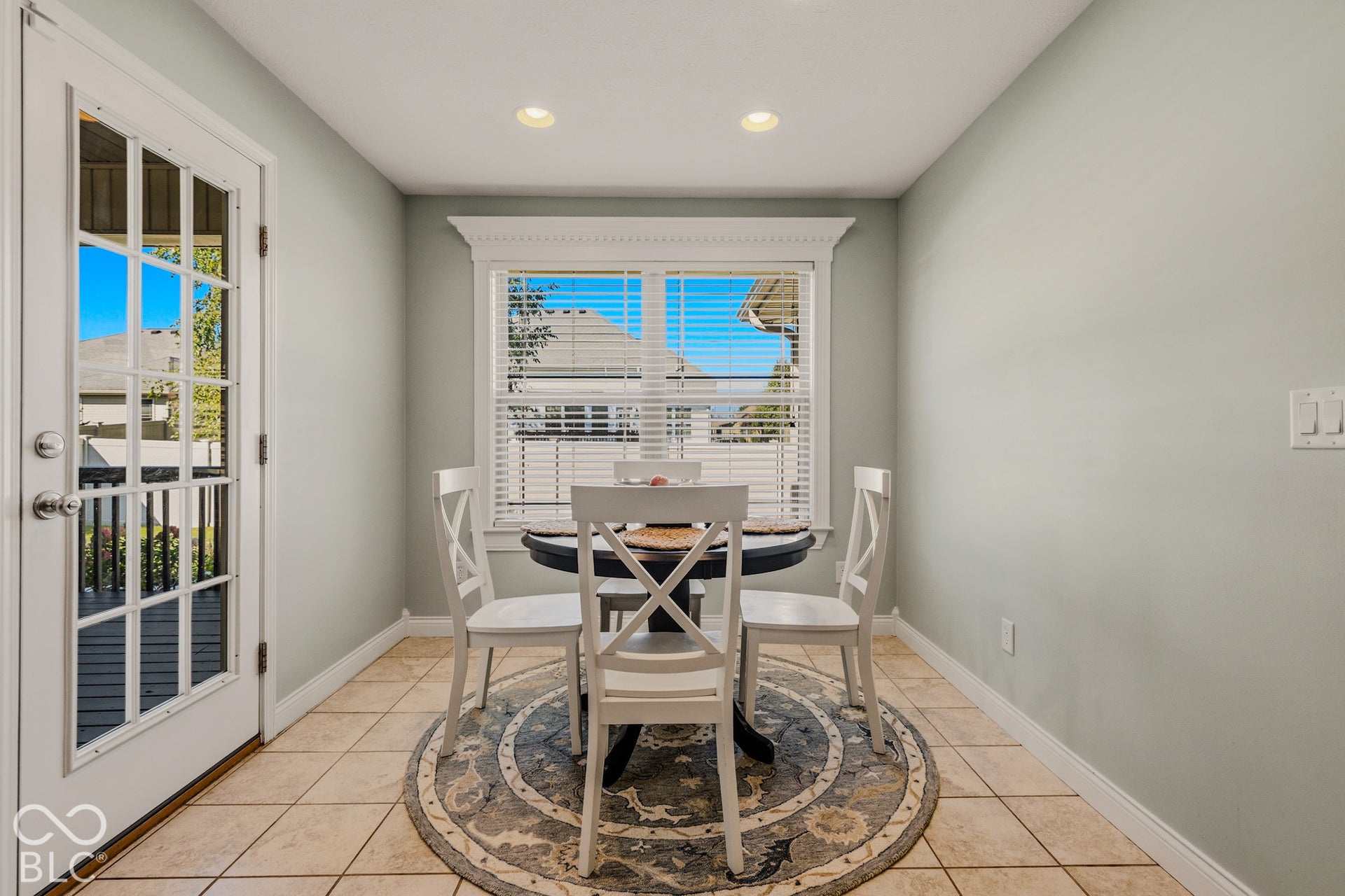 2656 Daffodil Court W, Columbus, IN 47201 Breakfast nook
