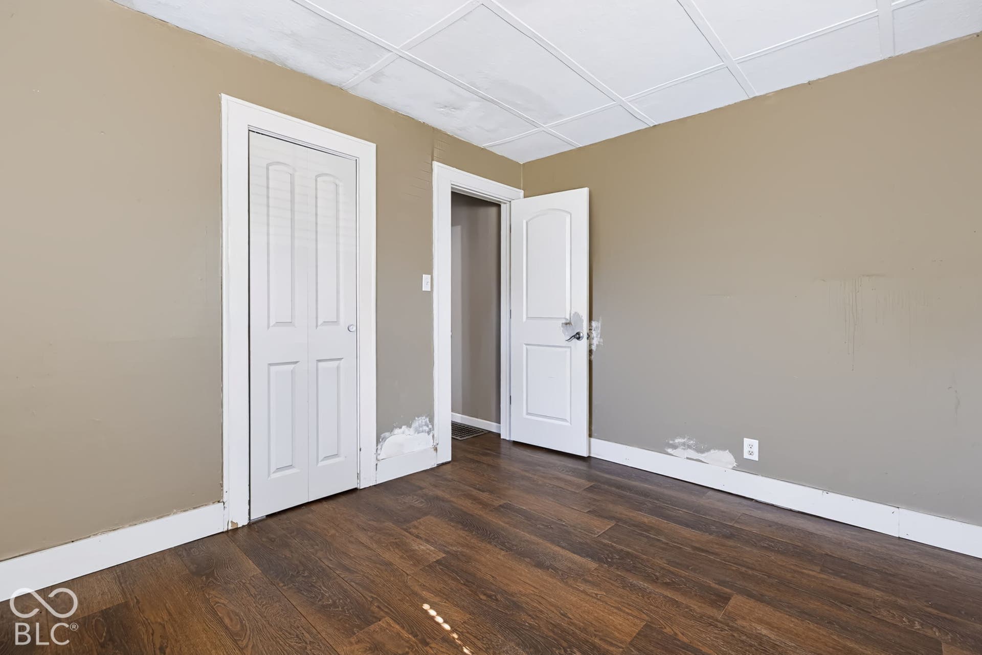 3770 Creston Drive, Indianapolis, IN 46222