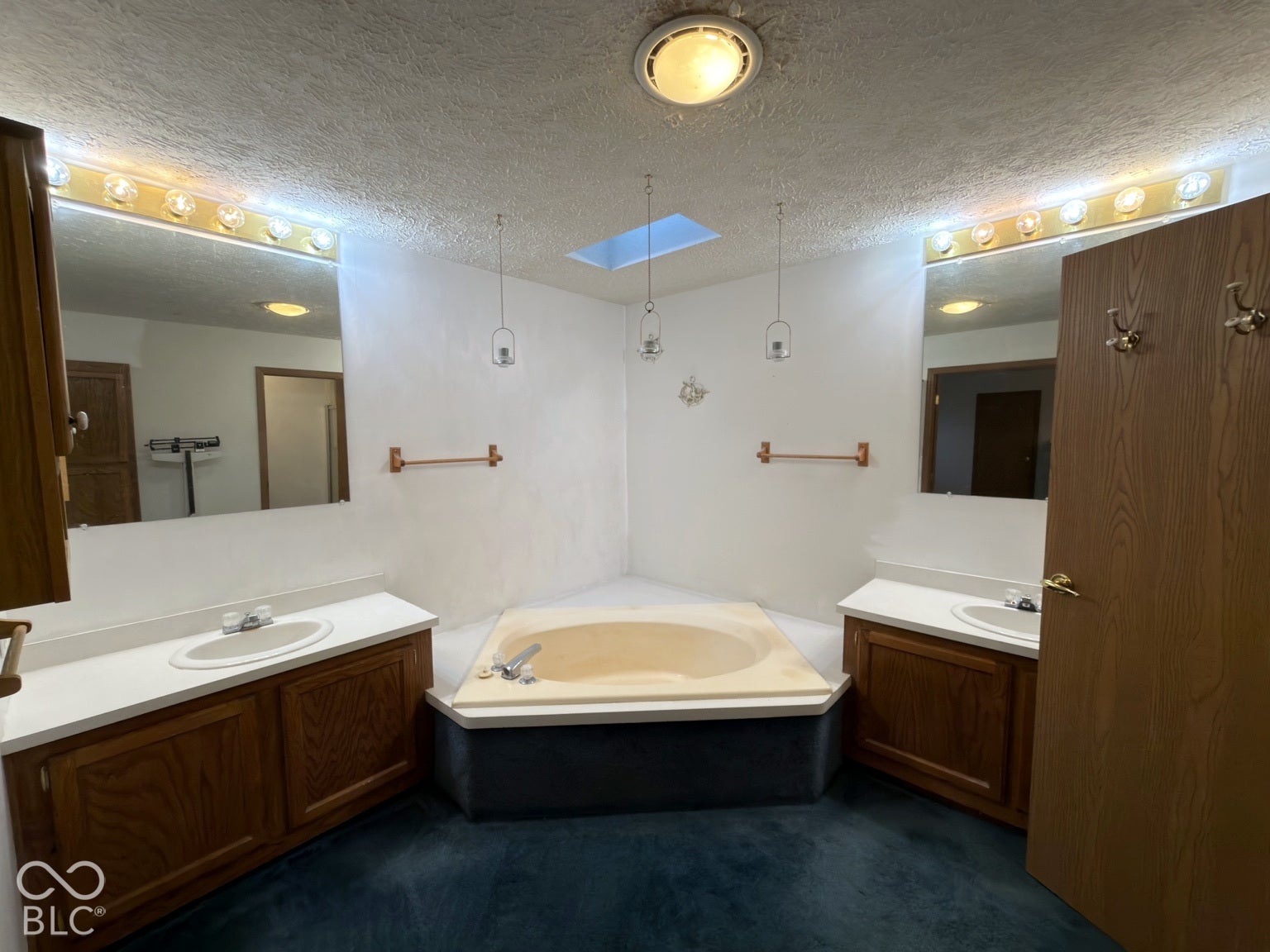 136 S Carthage Road, Charlottesville, IN 46117