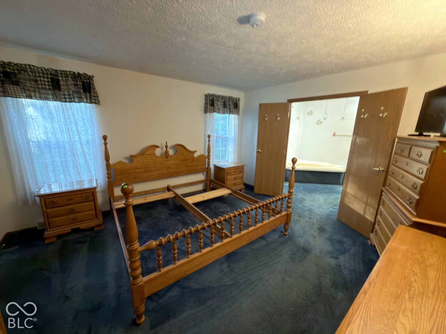 136 S Carthage Road, Charlottesville, IN 46117