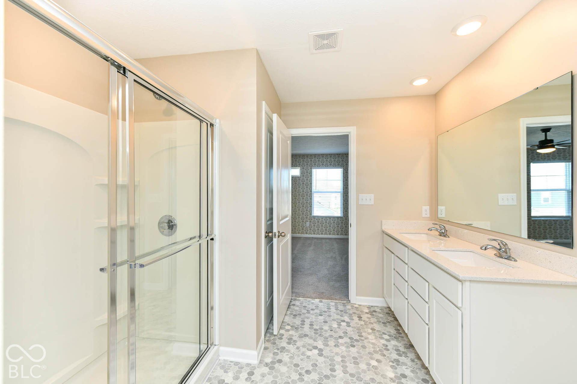 1643 N Sailboat Drive, Greenfield, IN 46140