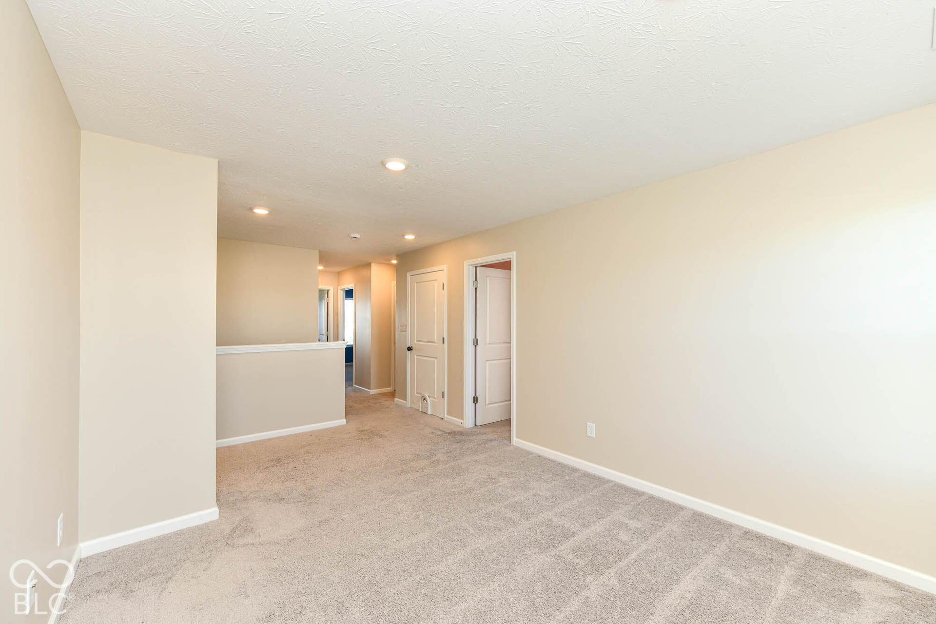 1643 N Sailboat Drive, Greenfield, IN 46140