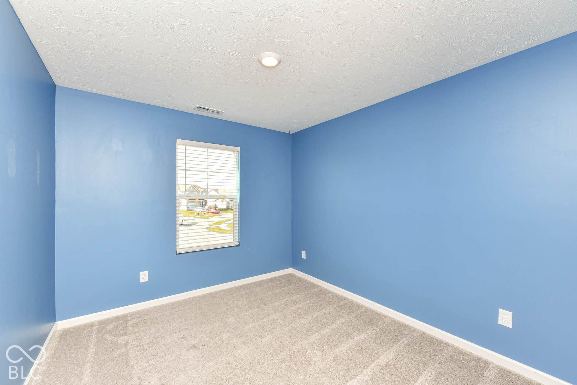 1643 N Sailboat Drive, Greenfield, IN 46140