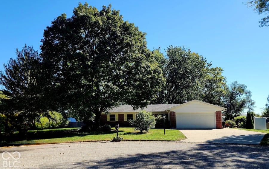 Property photo for 1345 Crest Court, Plainfield, IN