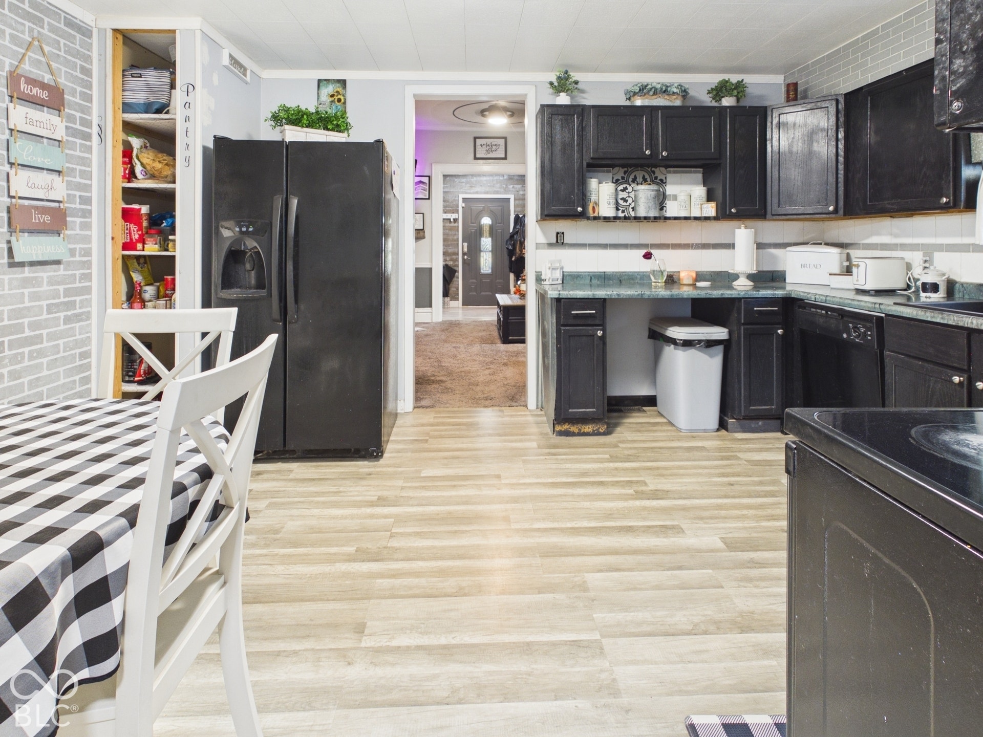 921 W 4th Street, Anderson, IN 46016