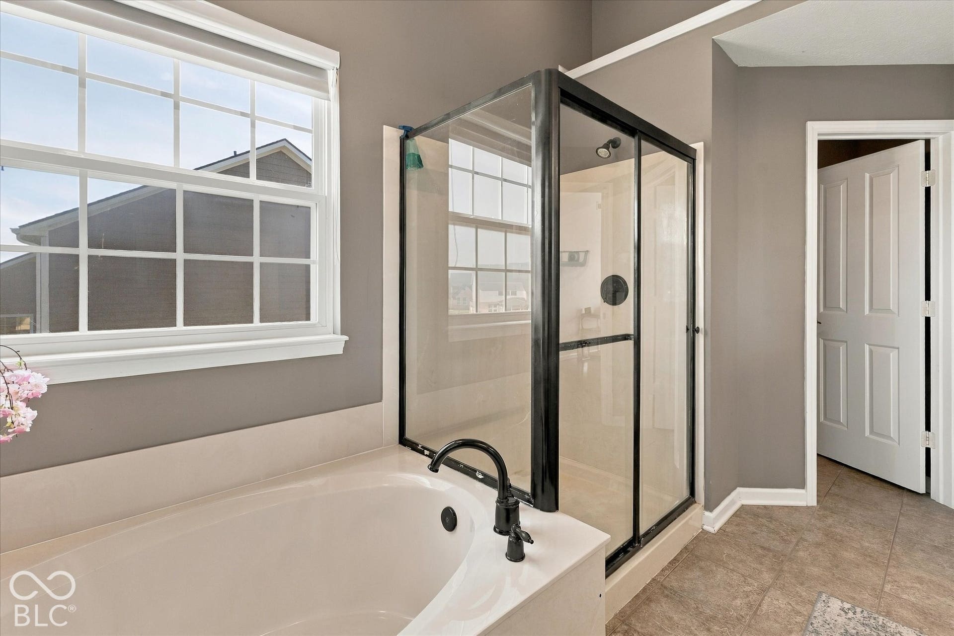 15356 Ackerley Drive, Fishers, IN 46040 15356 Ackerley Drive, Fishers, IN 46040
